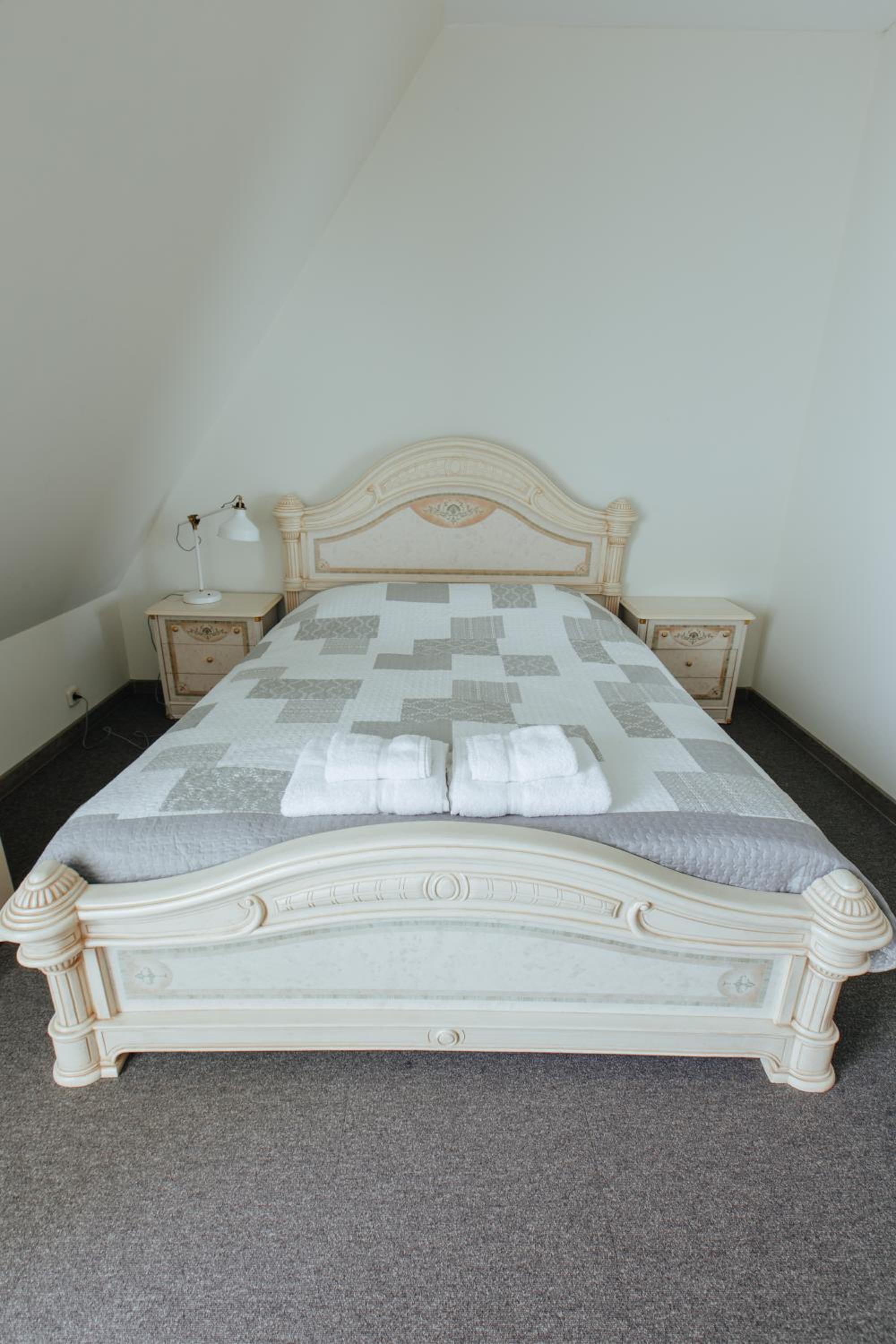 Double Room - Photo 2