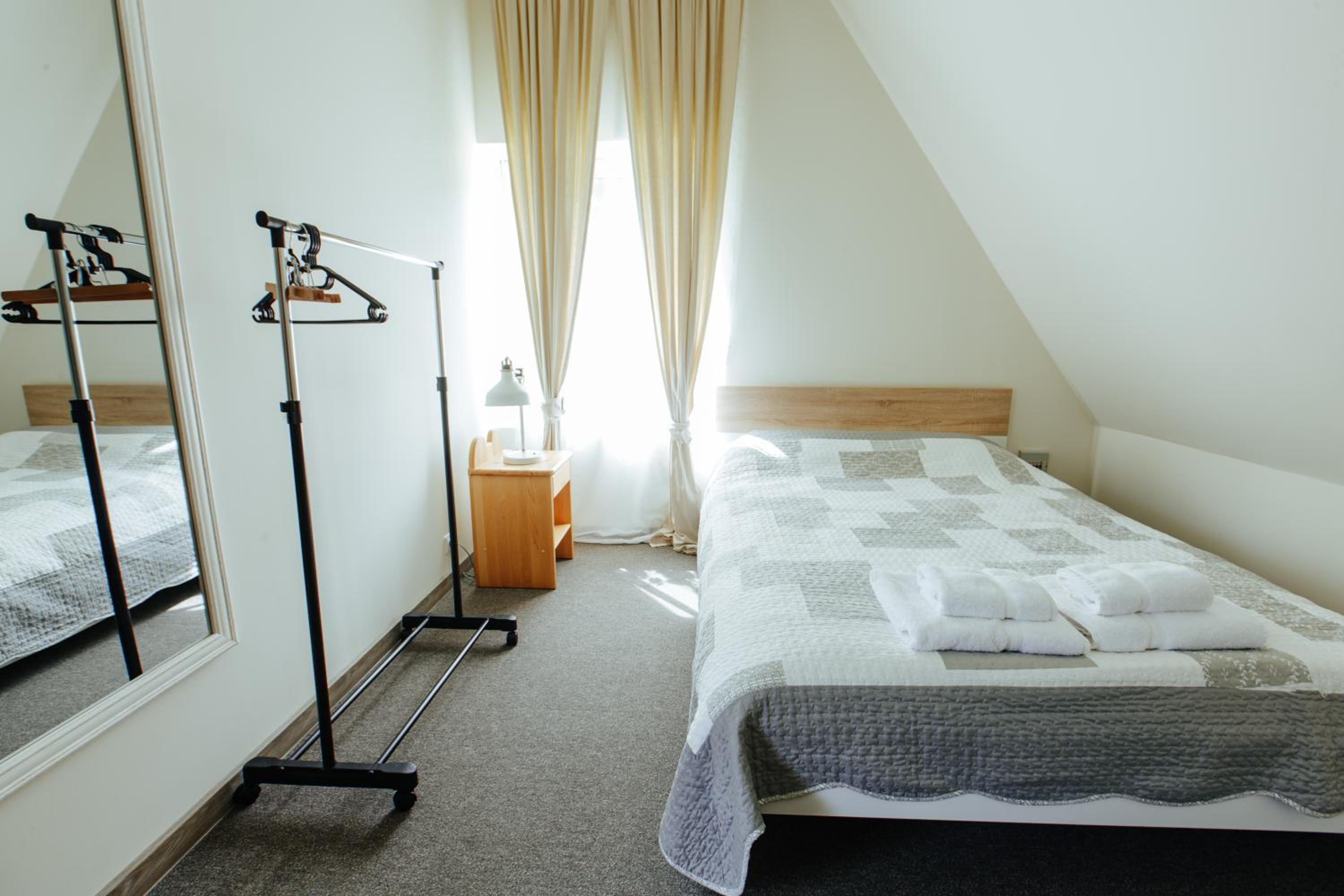 Budget Double Room - Photo 1