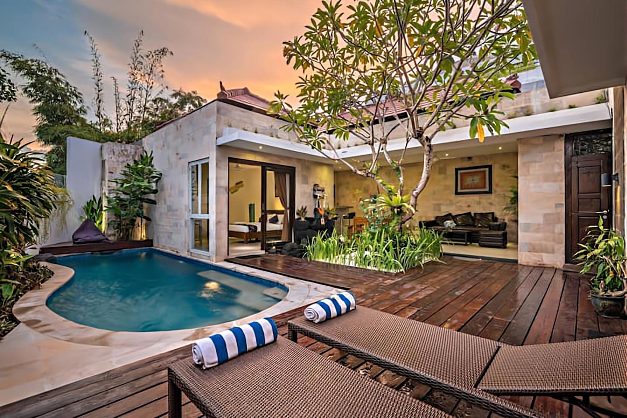 Three-Bedroom Villa - Photo 1