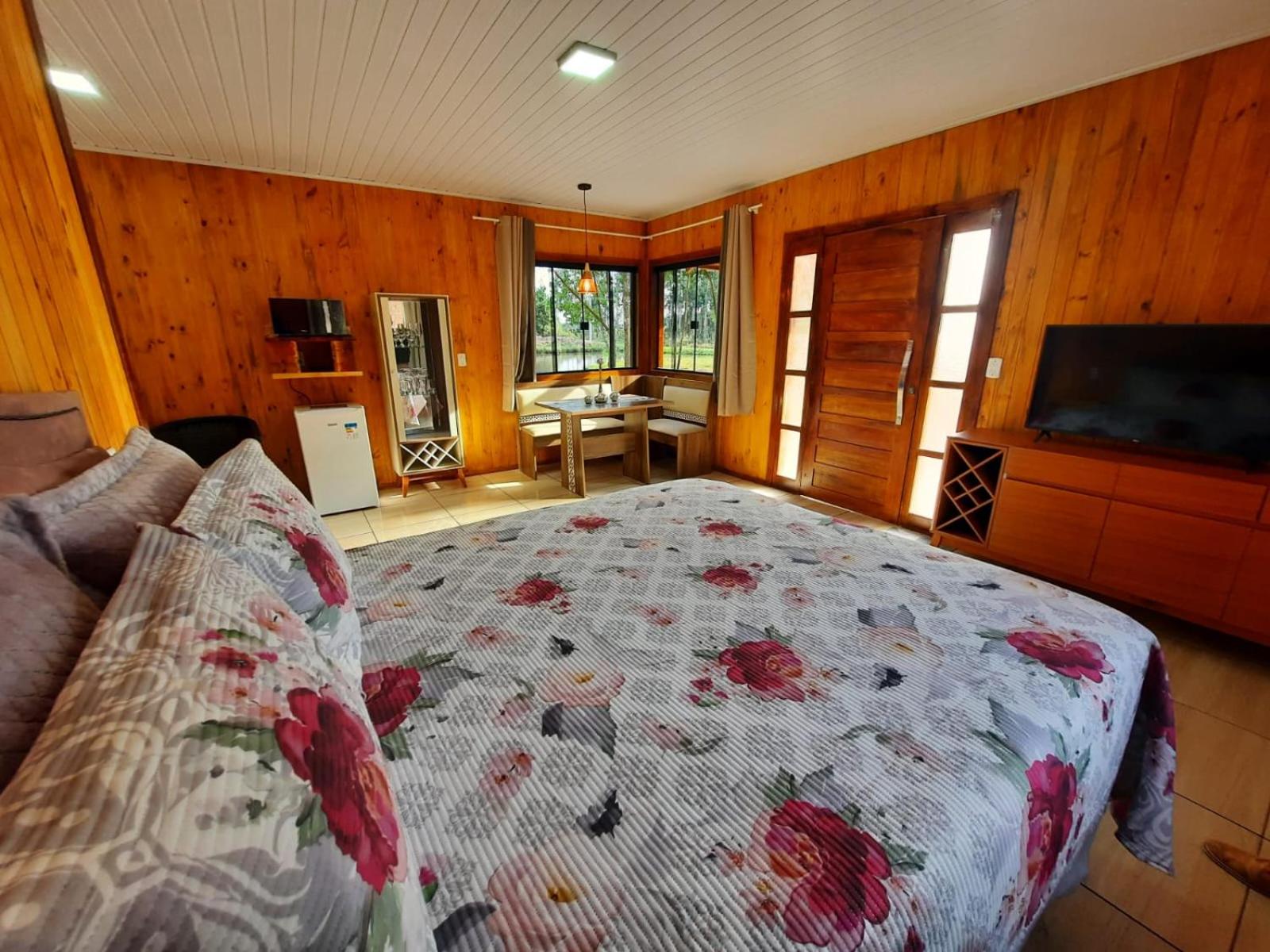 Chalet photo 1
