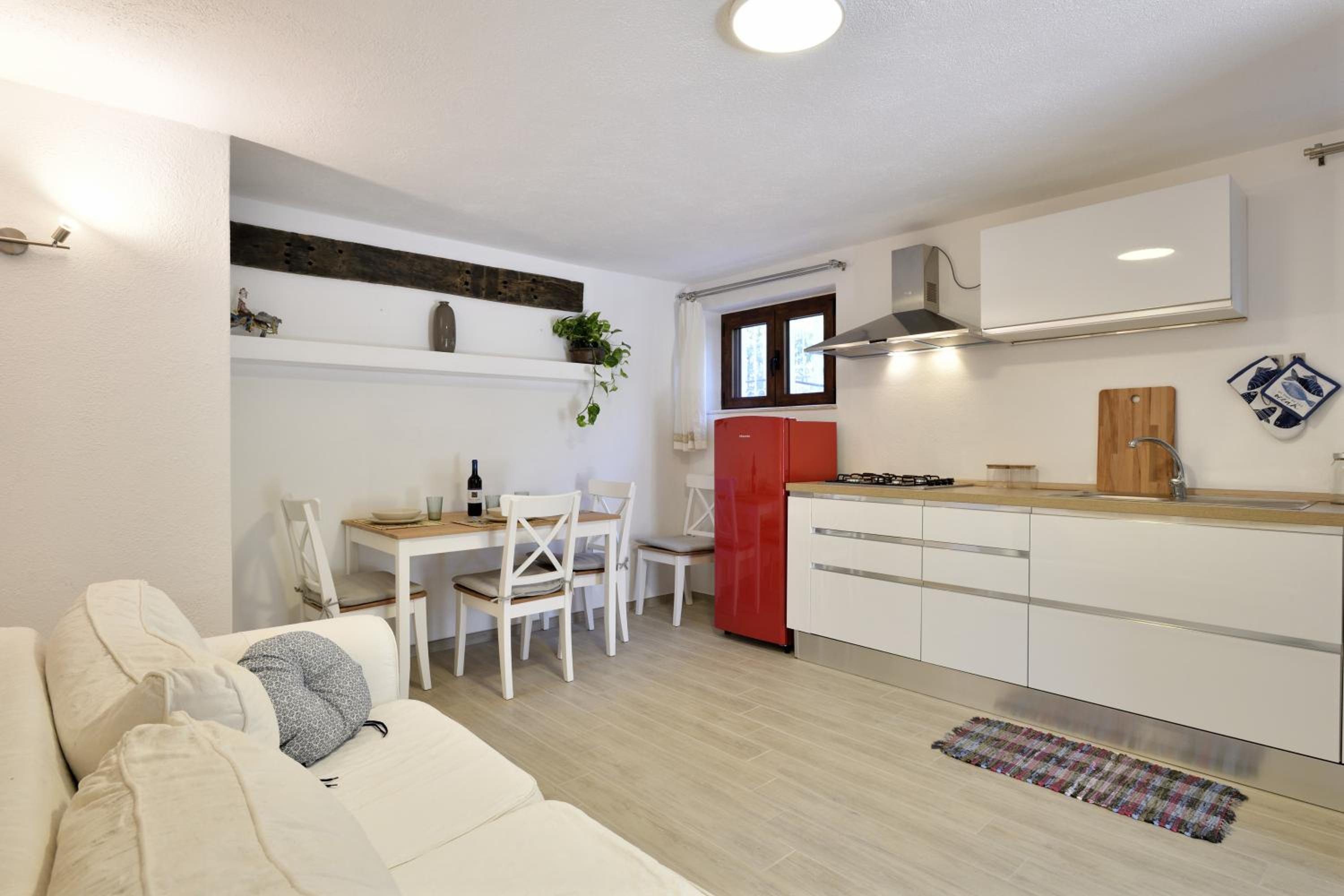 One-Bedroom House photo 2