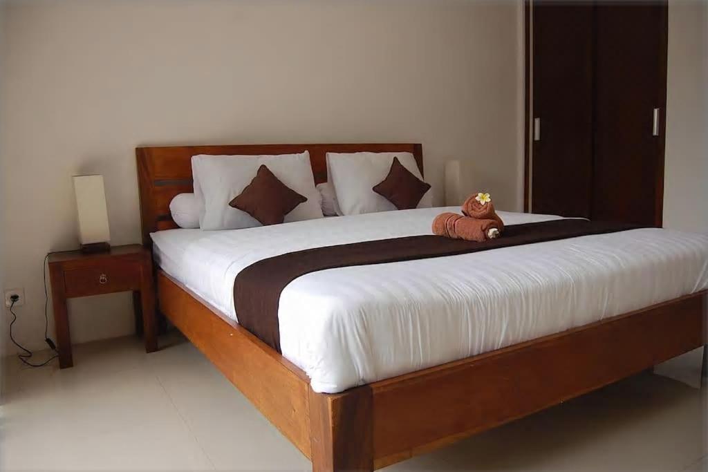 Three-Bedroom Villa - Photo 1