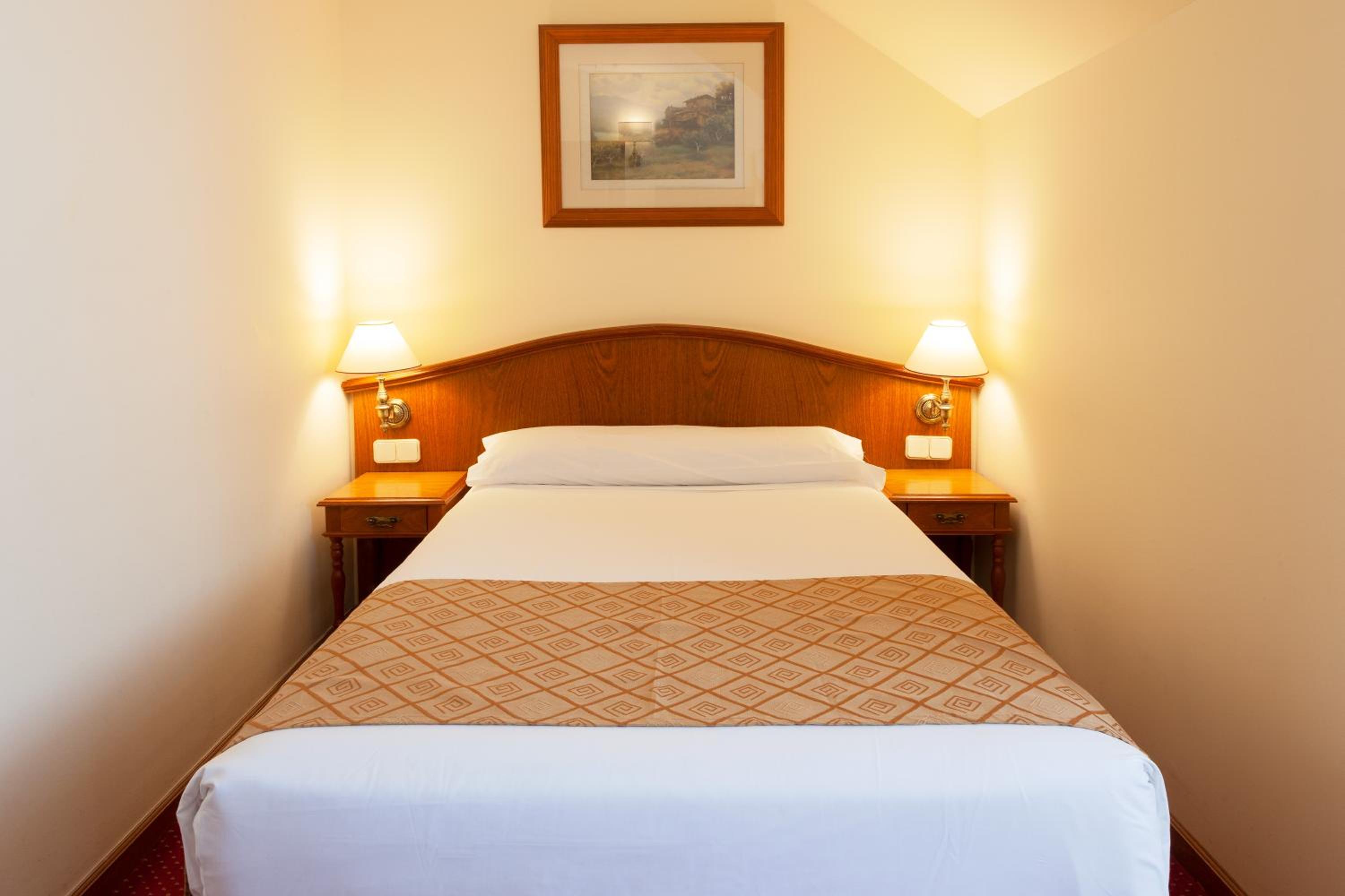Single Room photo 2