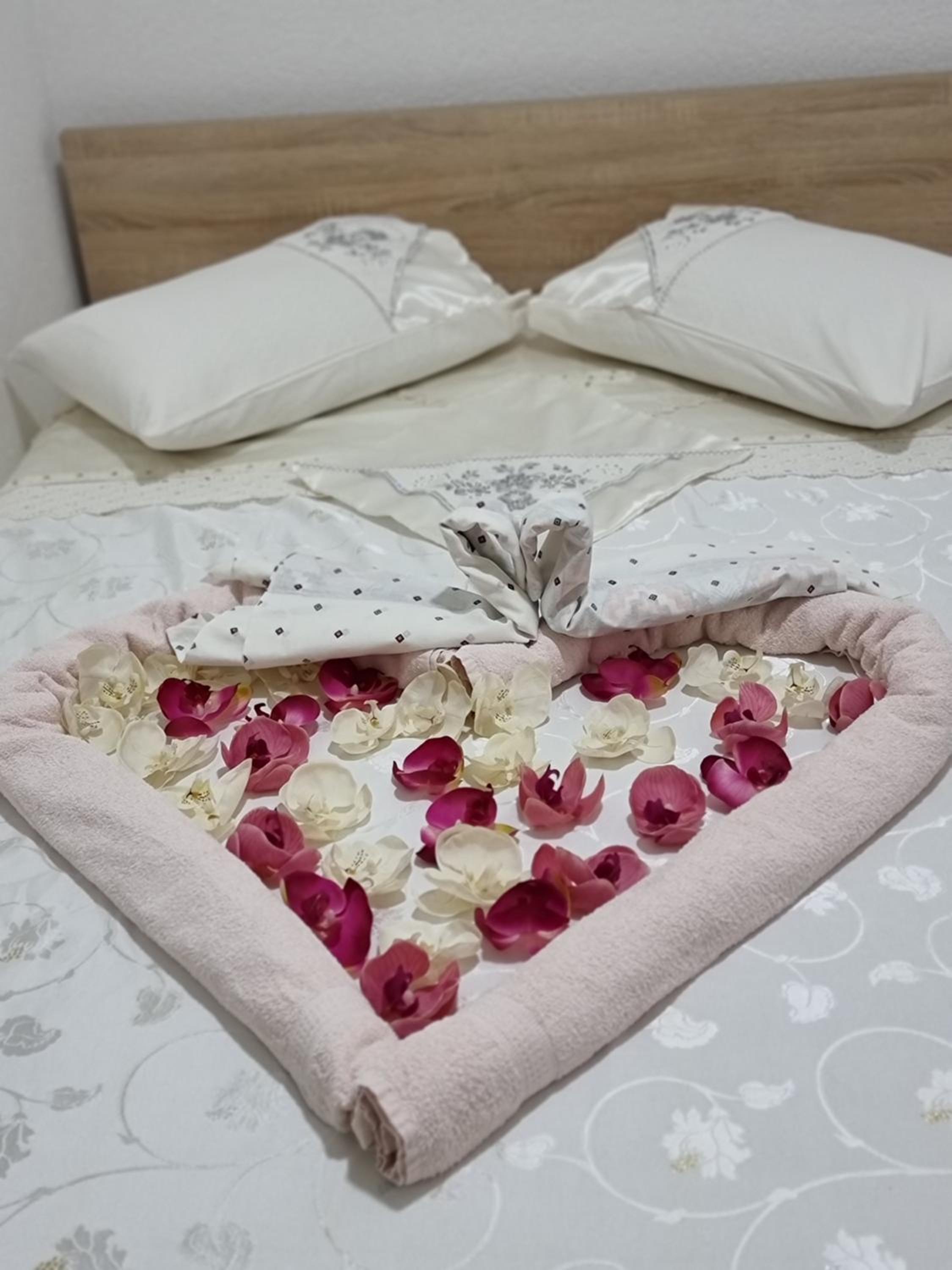 Budget Double Room - Photo 4