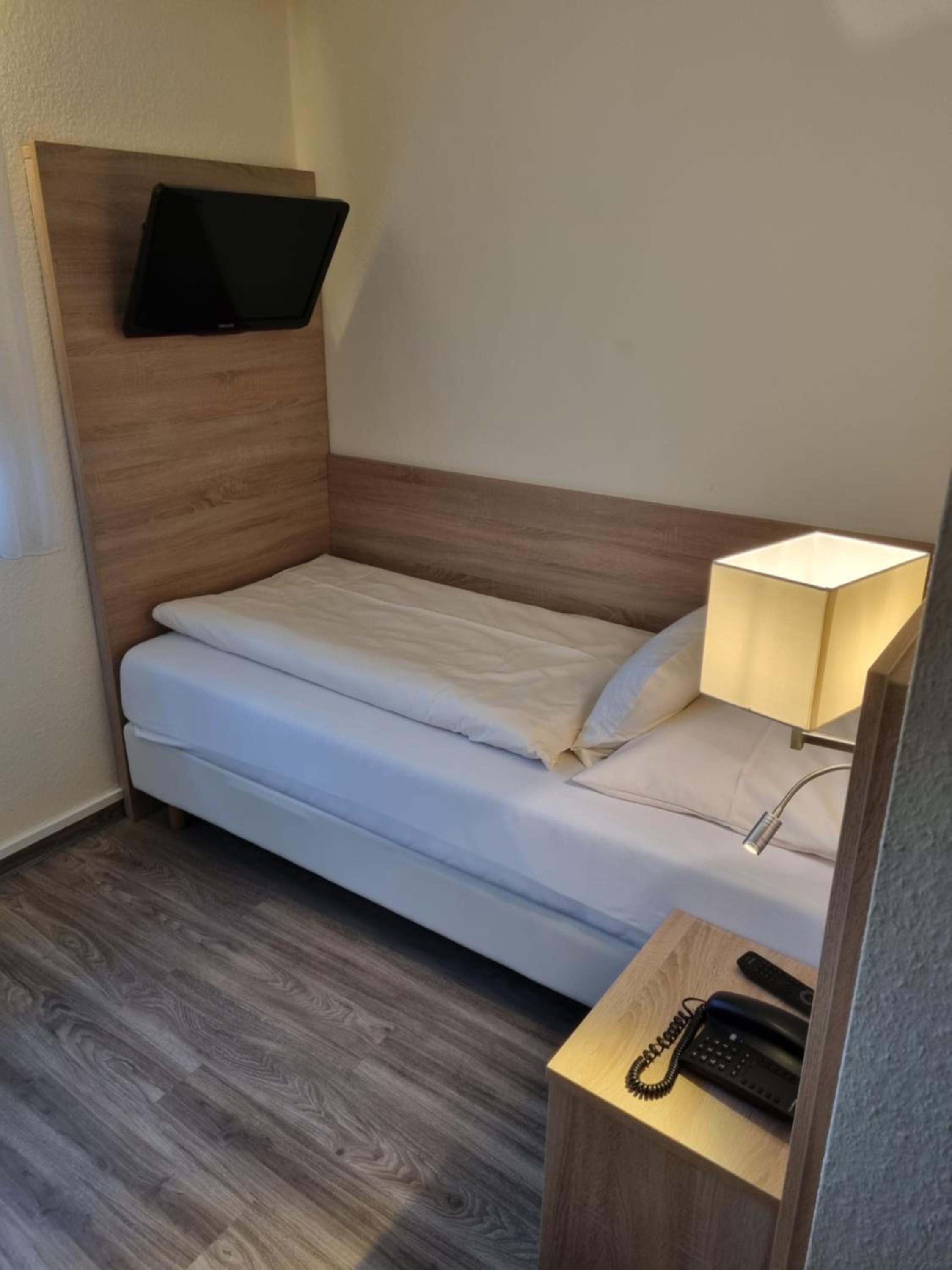 Single Room photo 3