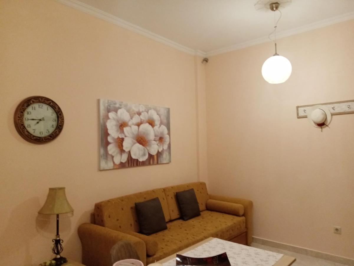 One-Bedroom Apartment - Photo 19