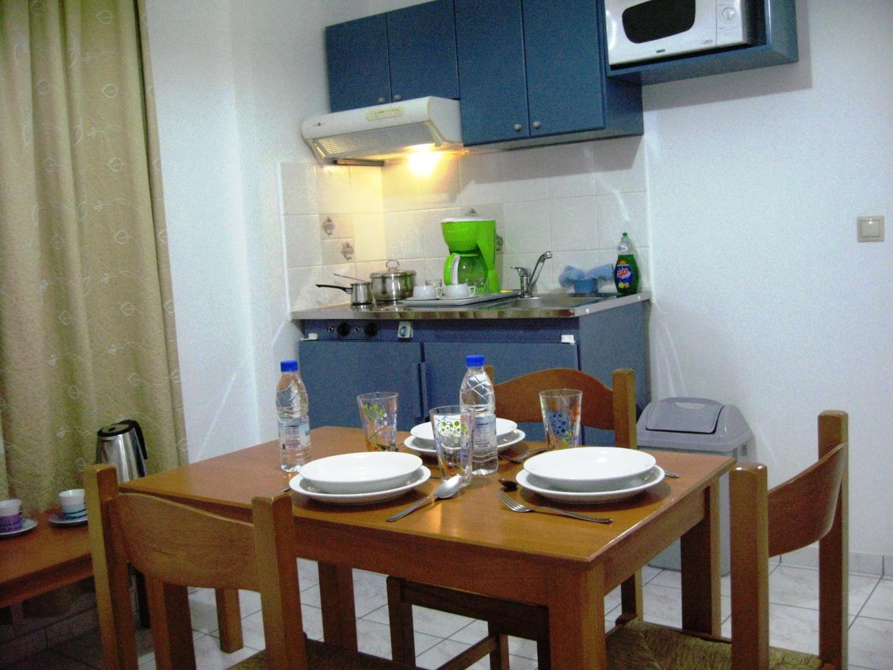 Studio  with Side Sea View (3 Adults) photo 2