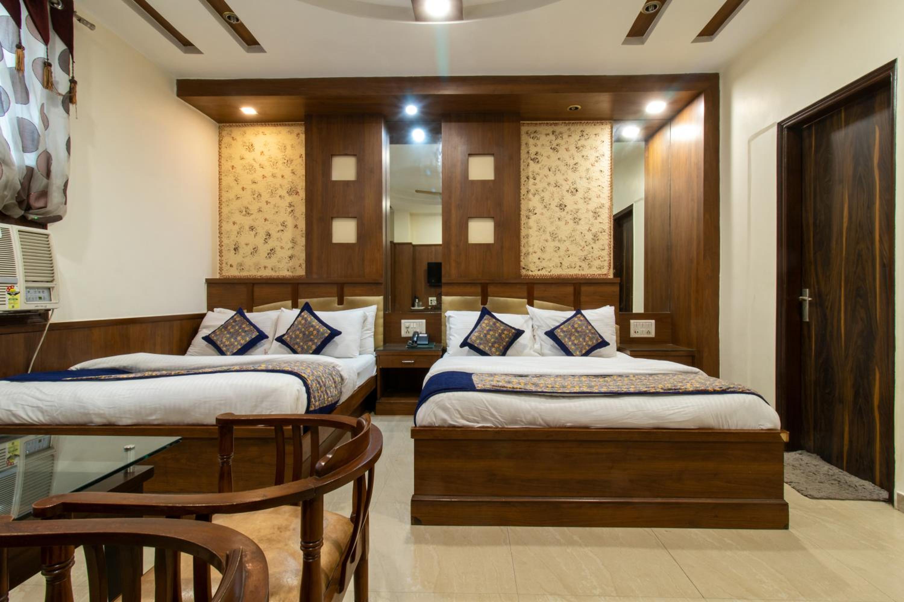Deluxe Family Suite photo 1