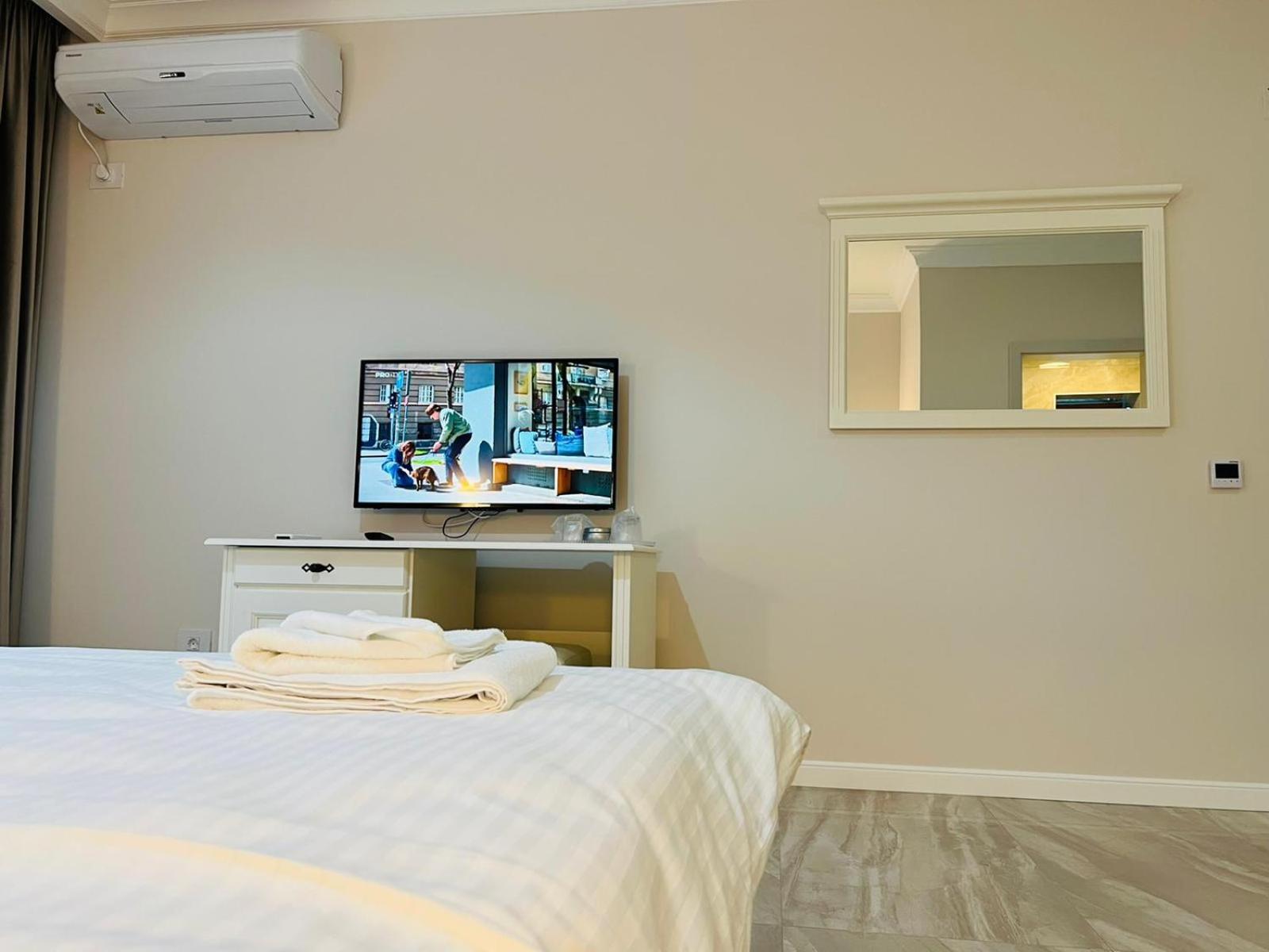 Double Room with Mountain View - Photo 28