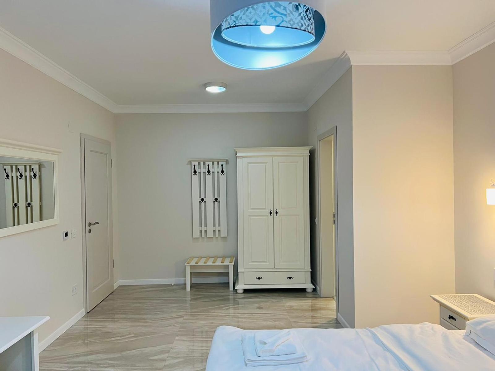 Double Room with Mountain View - Photo 14