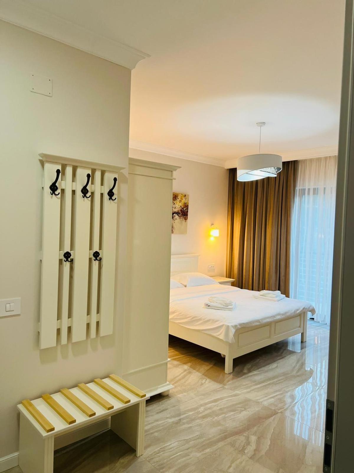 Double Room with Mountain View - Photo 7