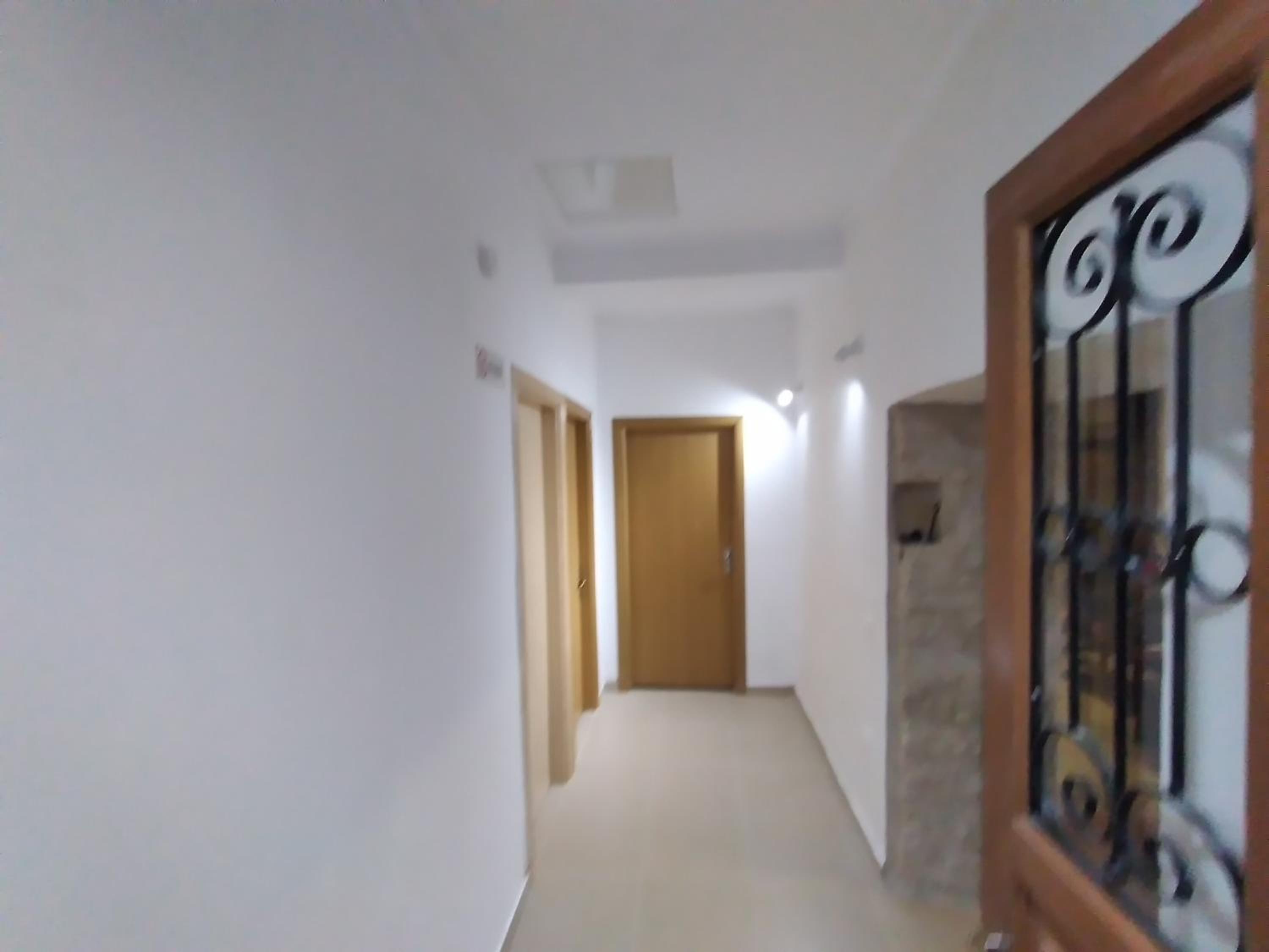Two-Bedroom House - Photo 26