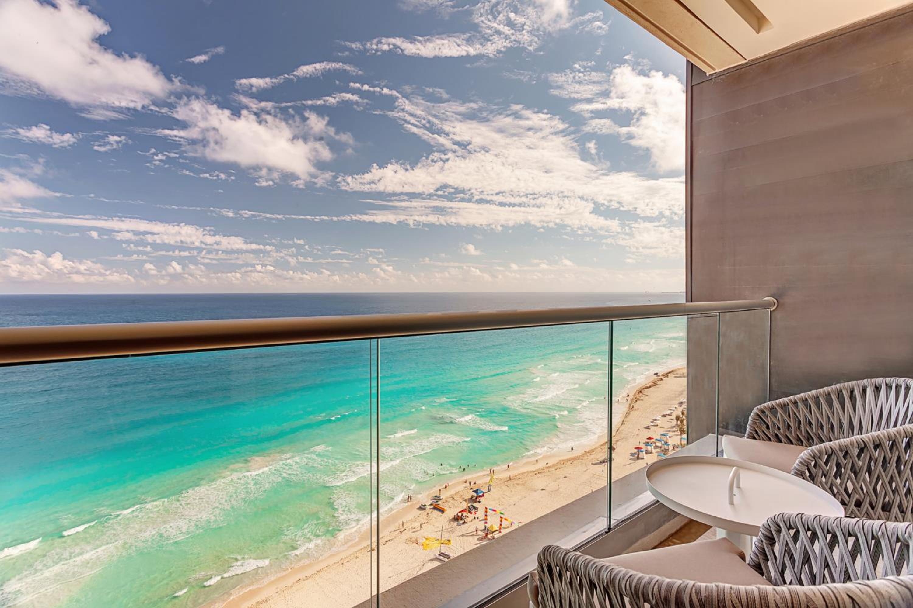 Luxury Chairman's Two Bedroom Suite Ocean Front Diamond Club - Photo 24