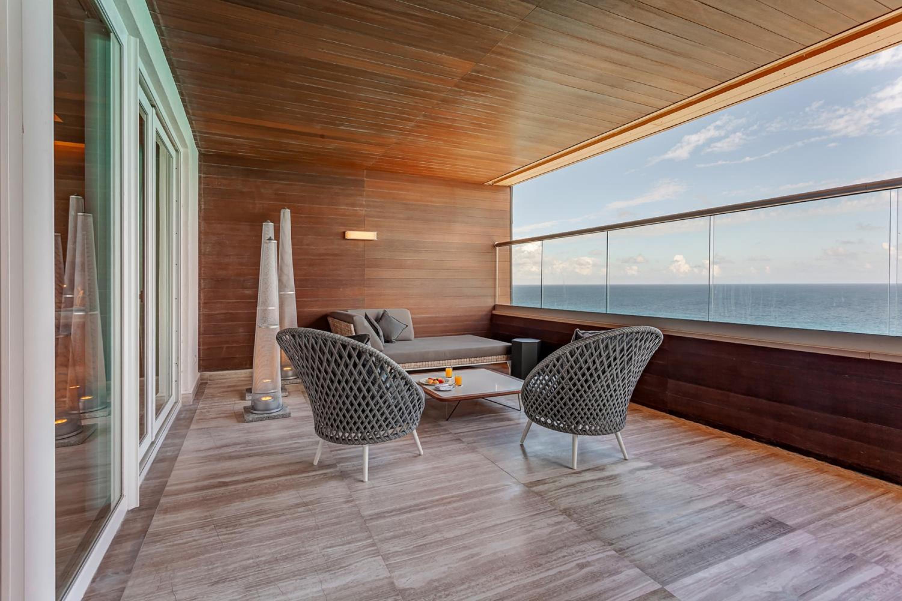 Luxury Chairman's Two Bedroom Suite Ocean Front Diamond Club - Photo 21