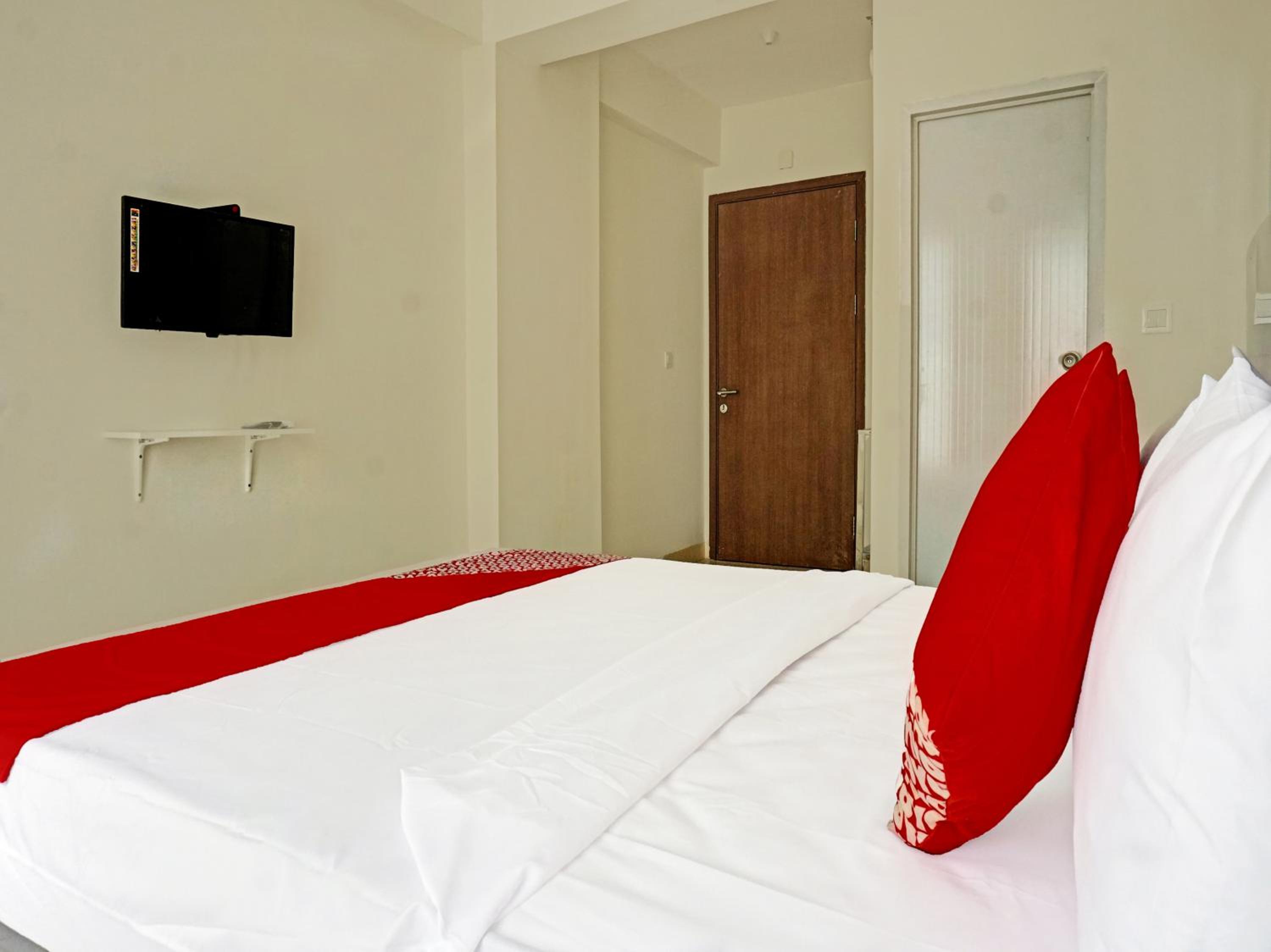 Standard Double Room - Photo 13
