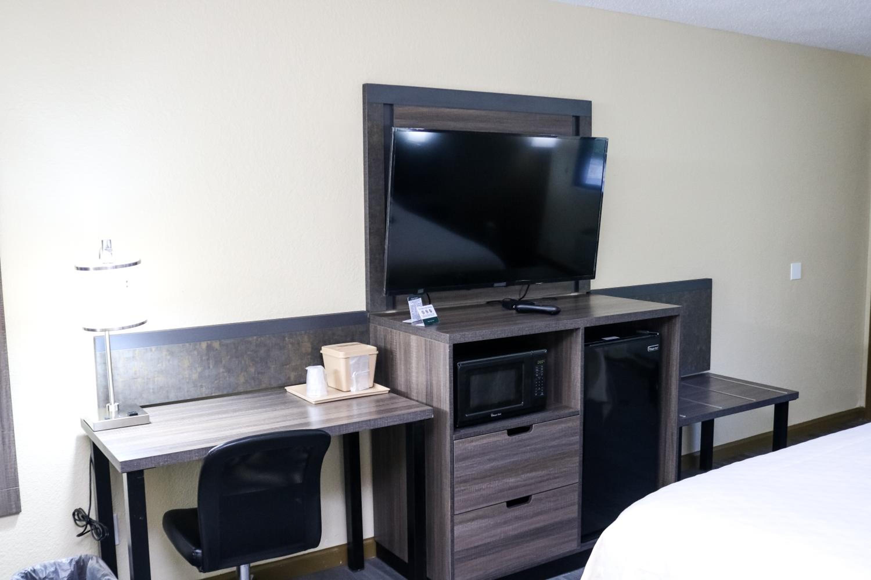 Standard King Room - Non Smoking - Photo 2