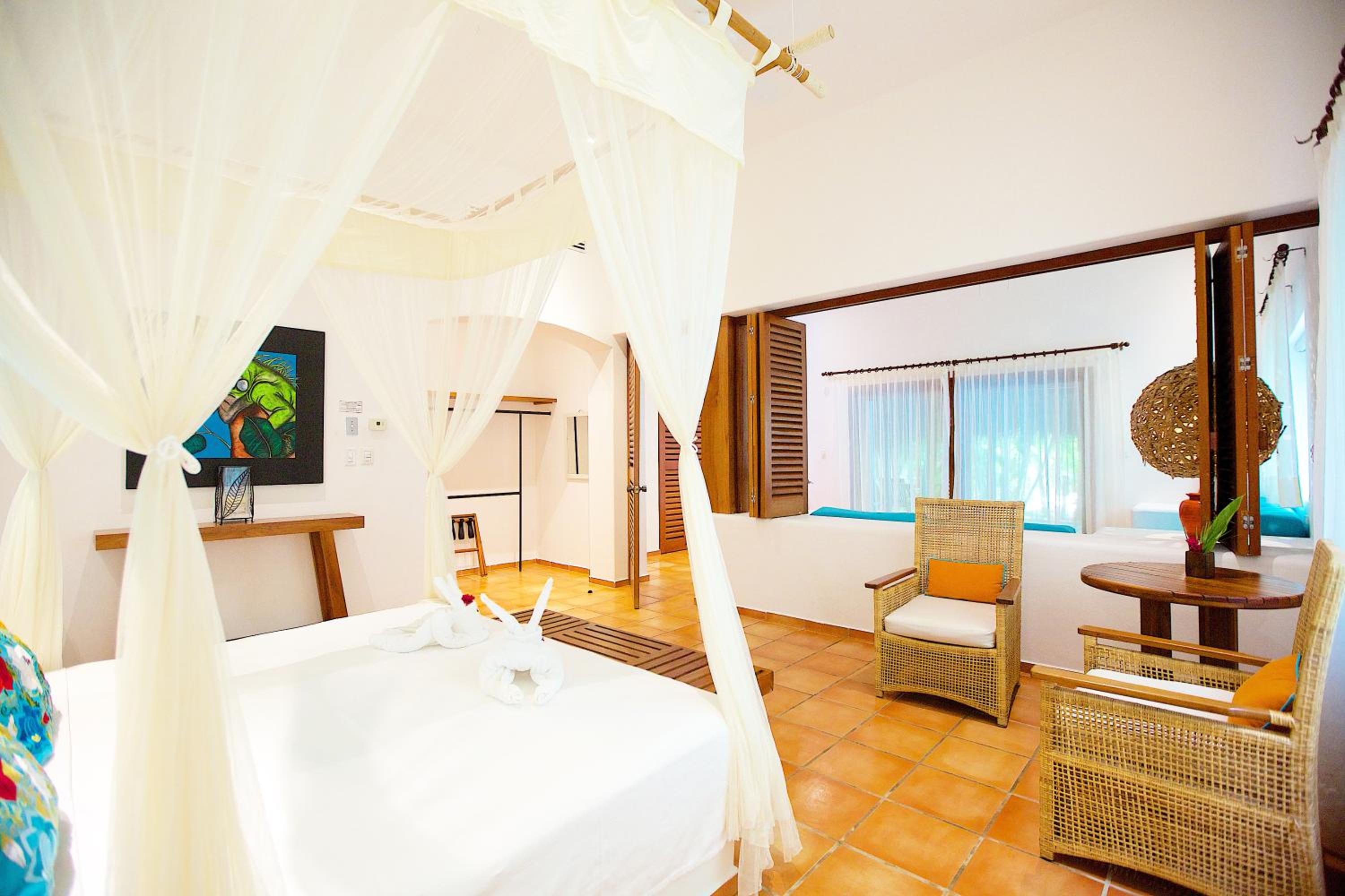 Deluxe Suite - Photo 4
