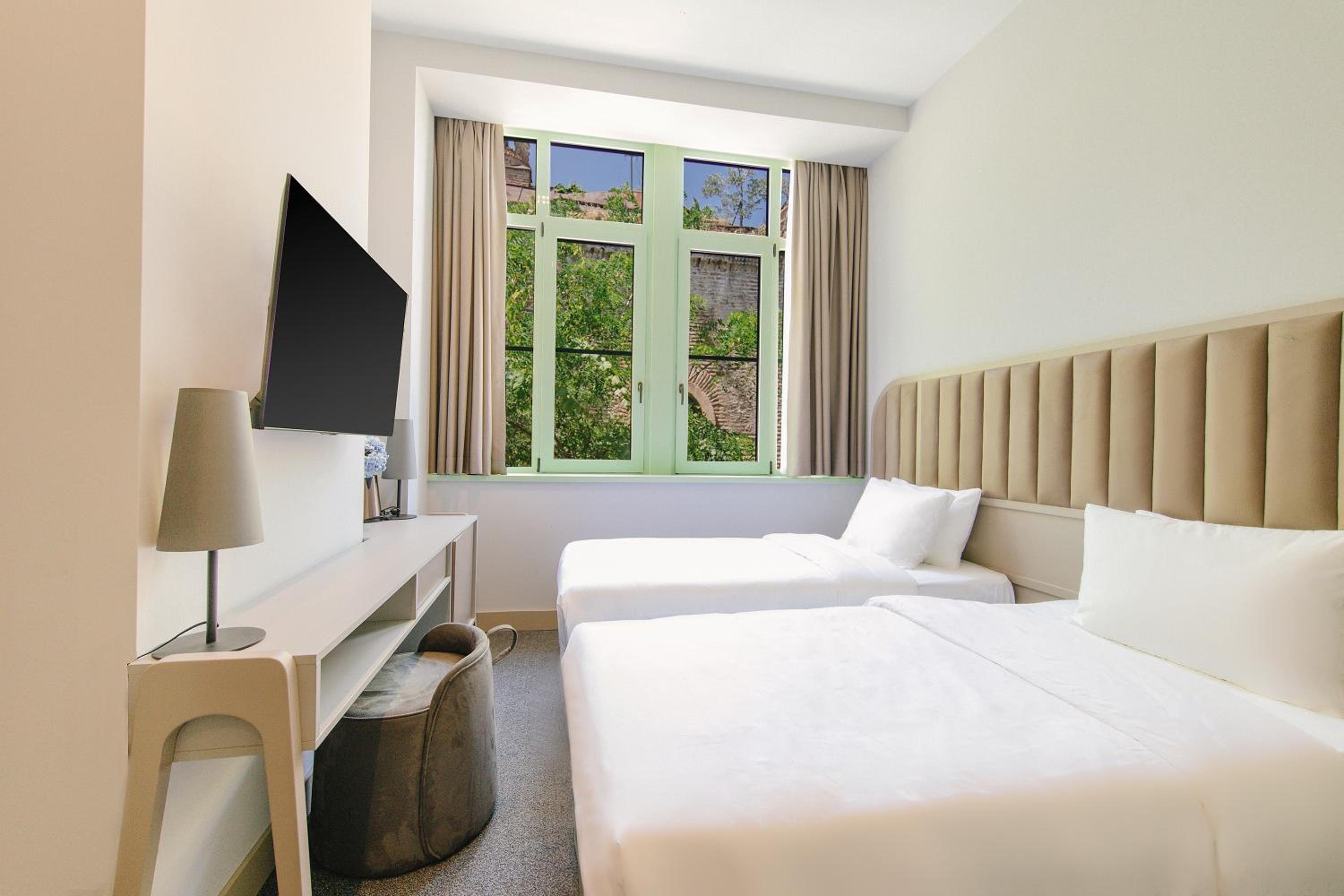 Standard Double or Twin Room - Photo 1
