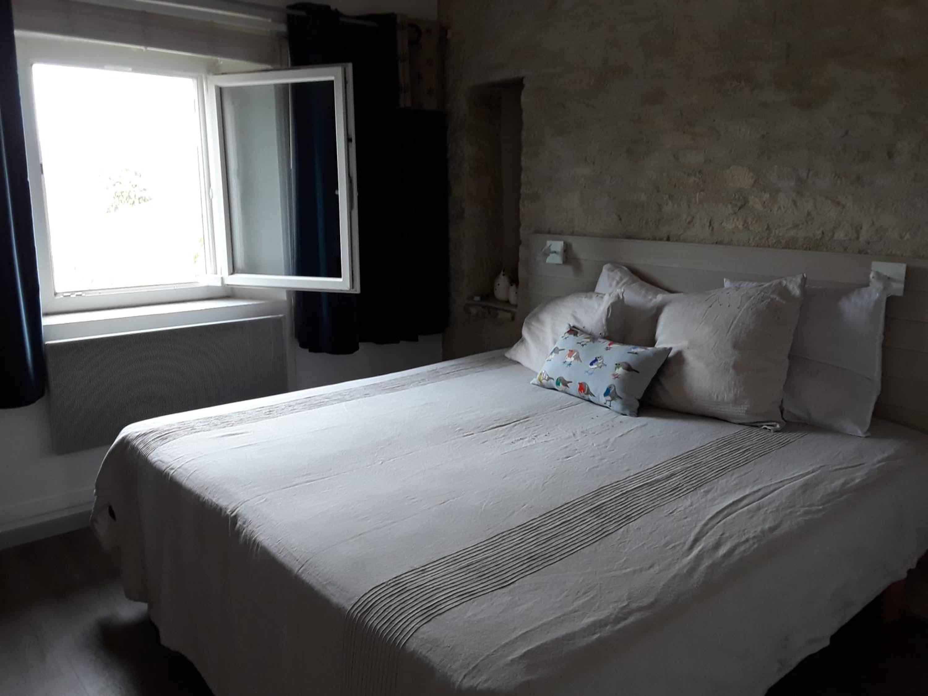 Double Room with Private Bathroom photo 3