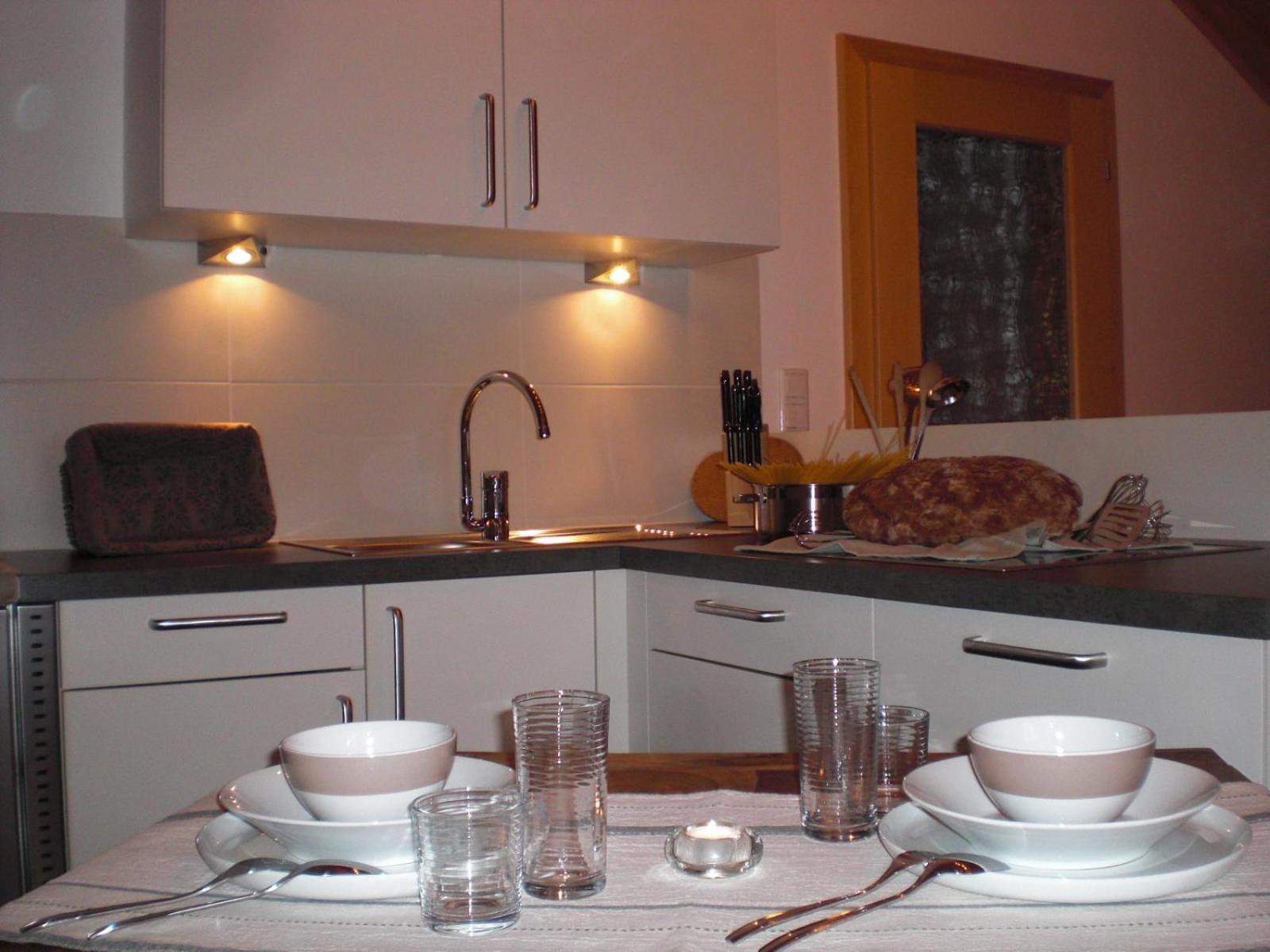 Two-Bedroom Apartment with Mountain View photo 2