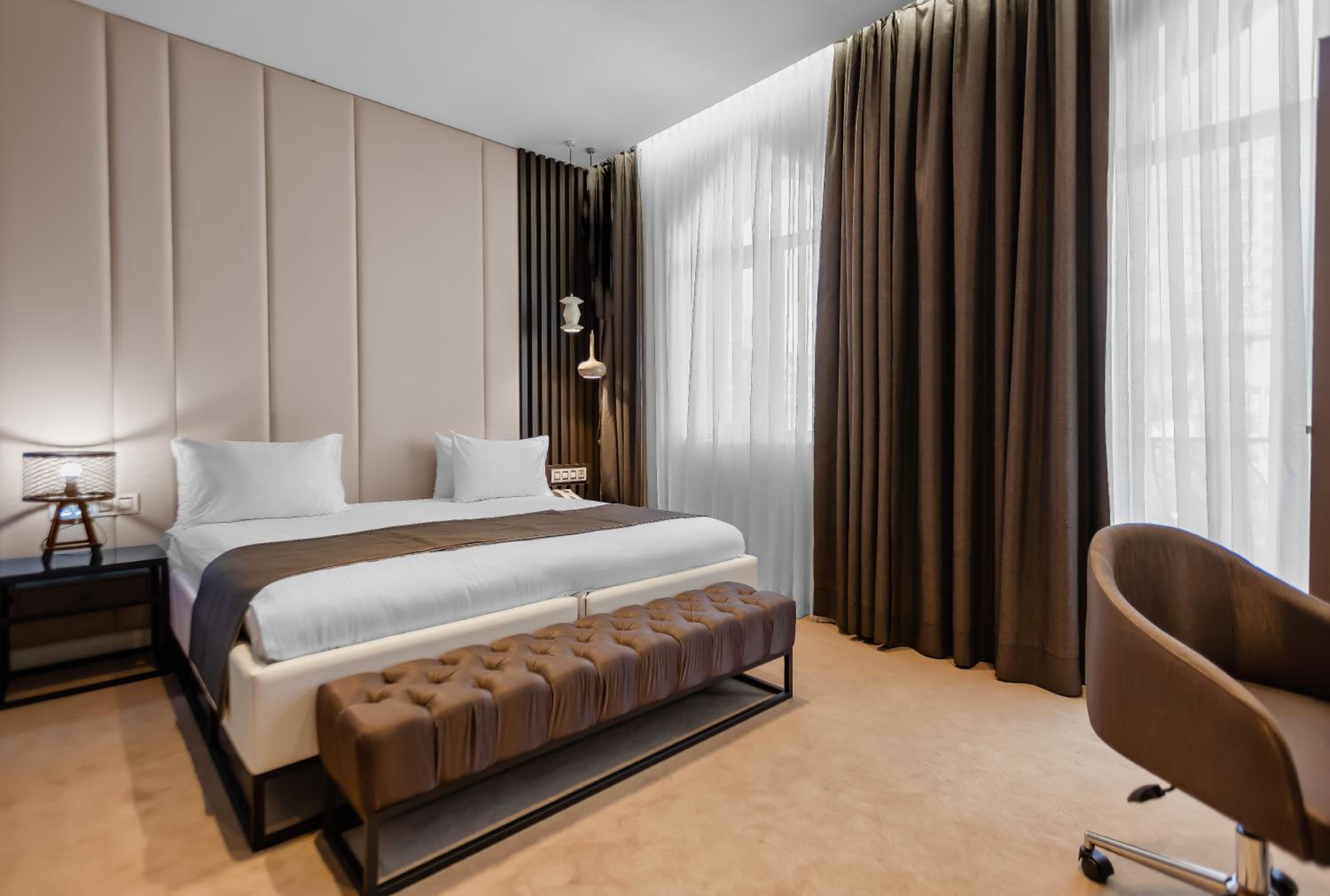 Standard King Room photo 2