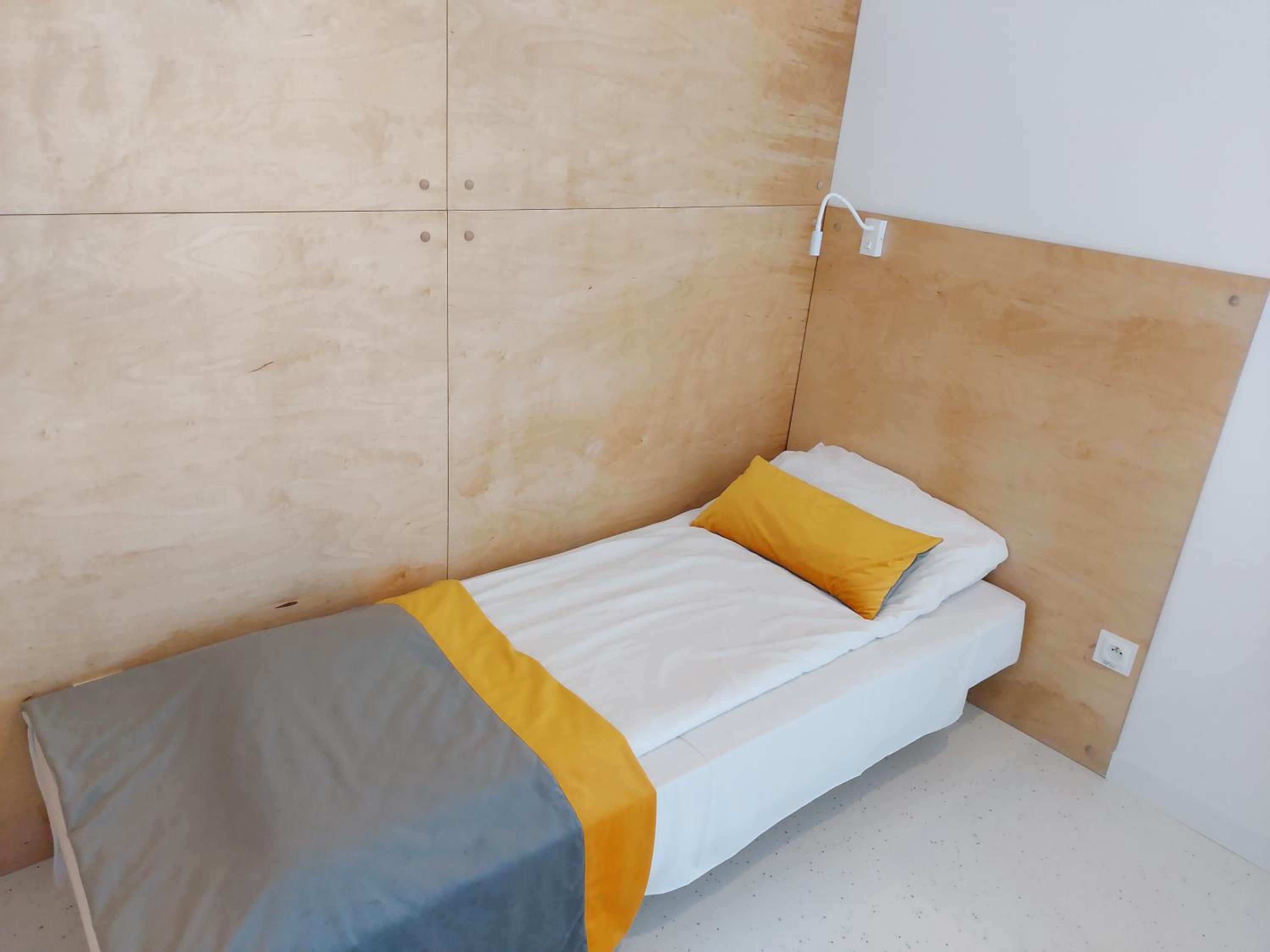 Single Room with Bathroom photo 1