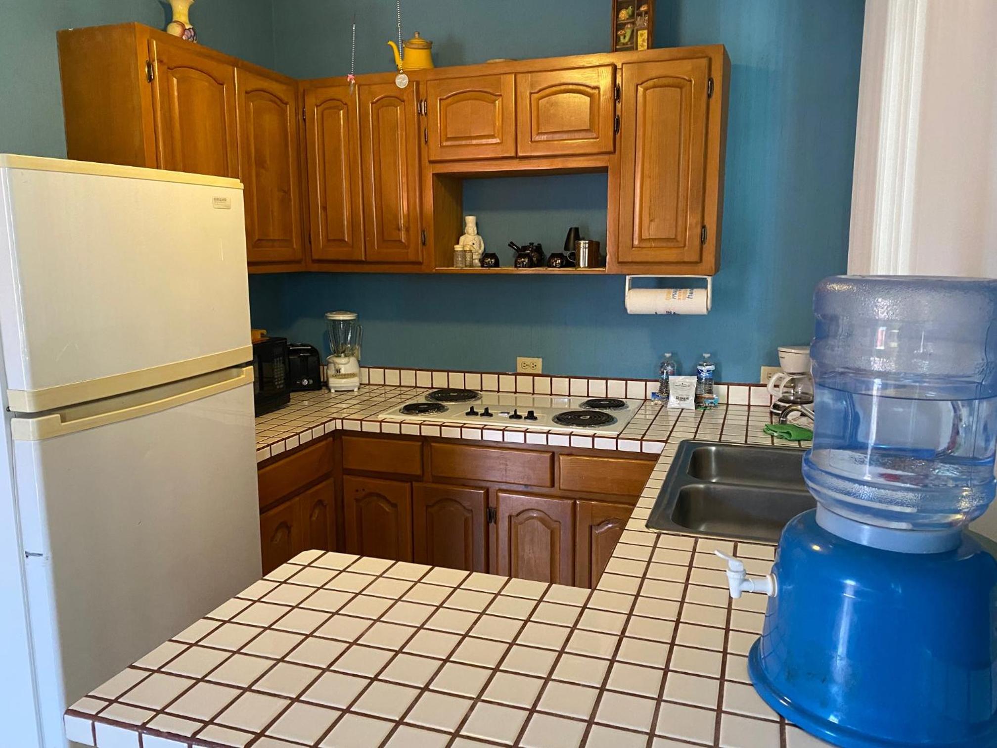 One-Bedroom House - Photo 13