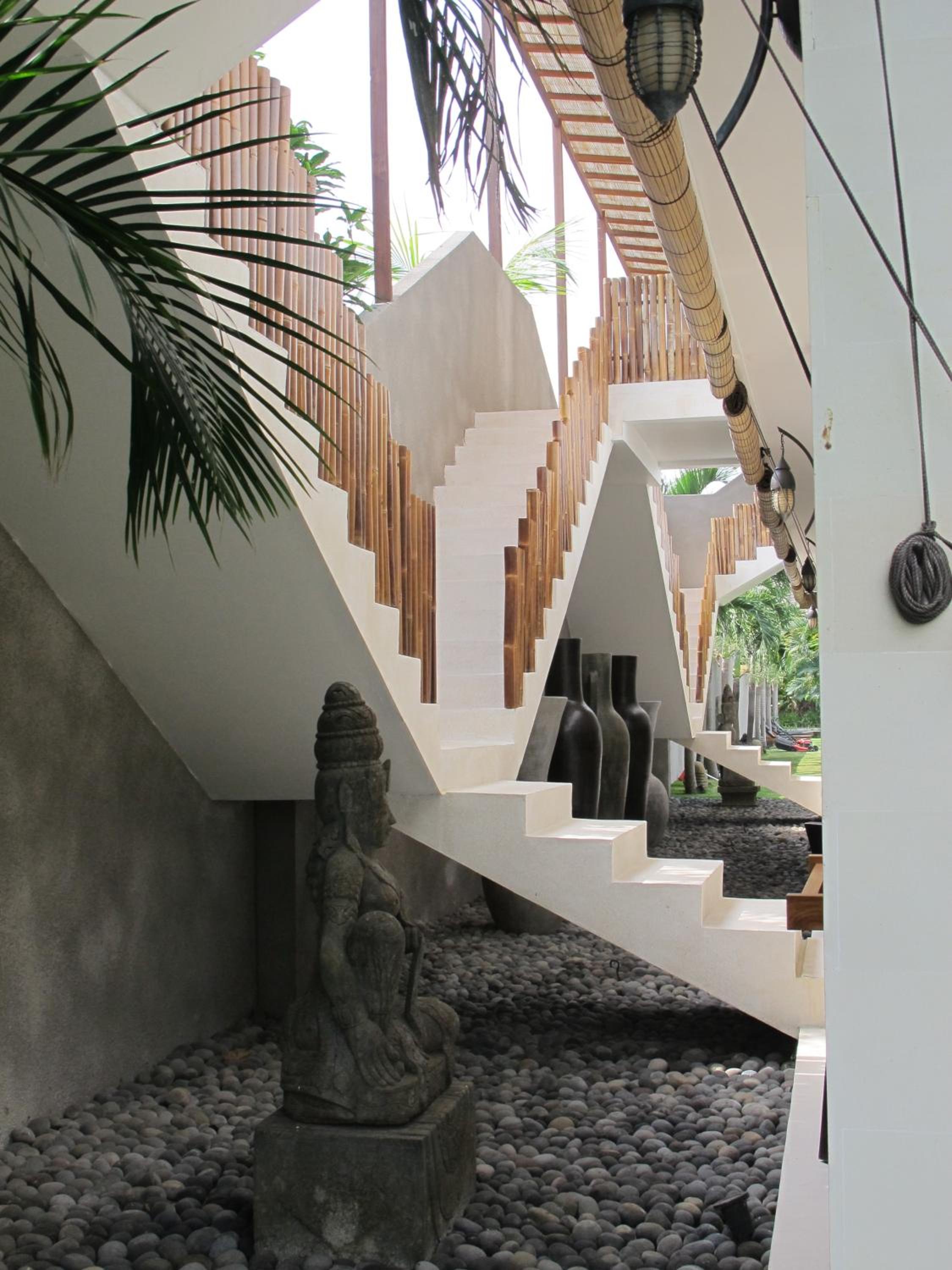 Five-Bedroom Villa with Private Pool and Fully Equipped Kitchenette - Photo 24