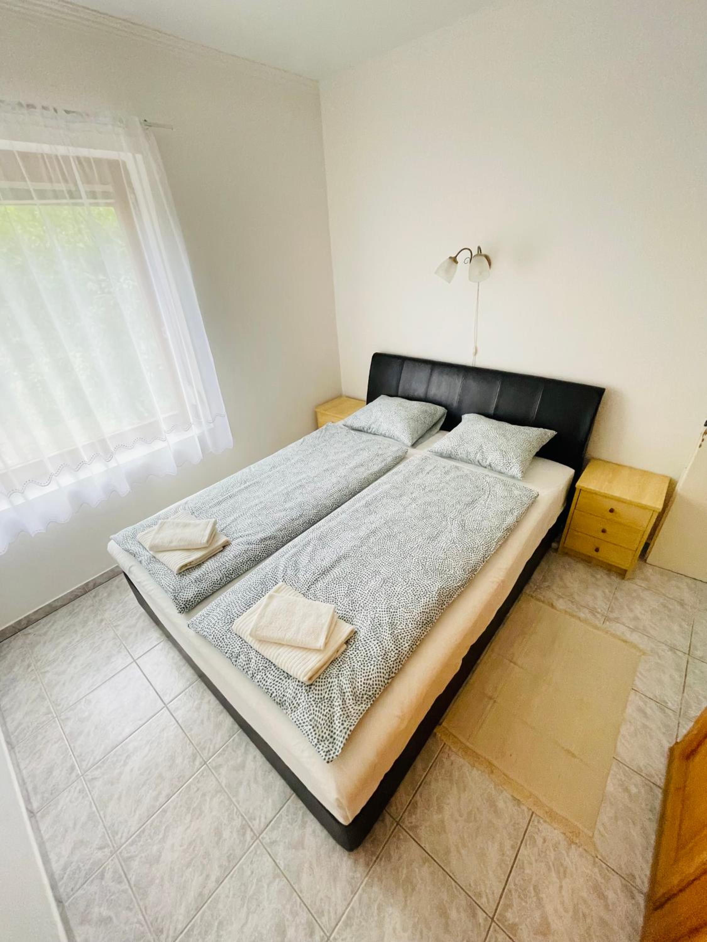 Three-Bedroom Apartment with Balcony photo 2