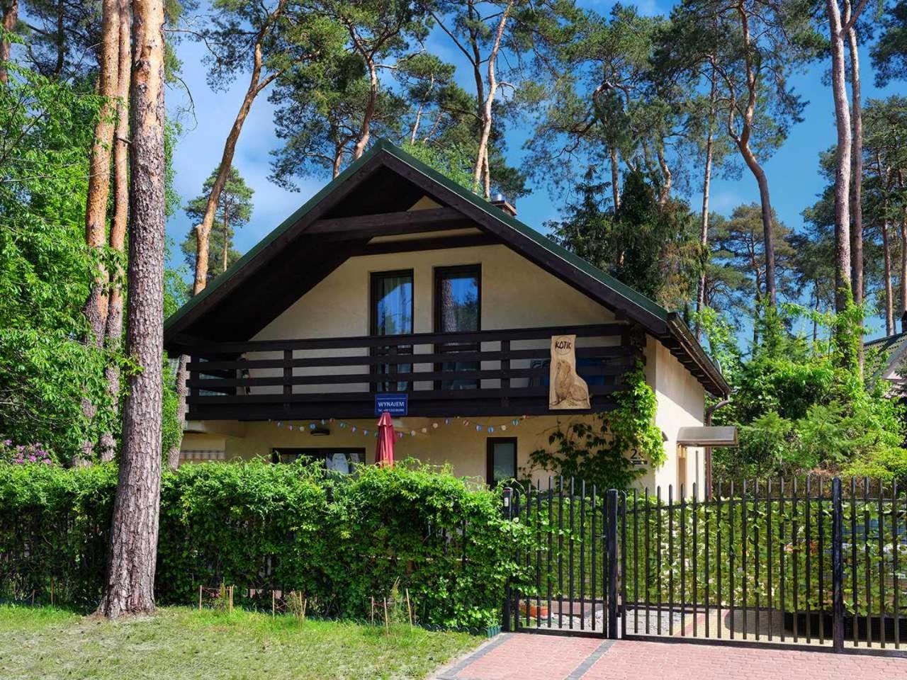Three-Bedroom Villa photo 3