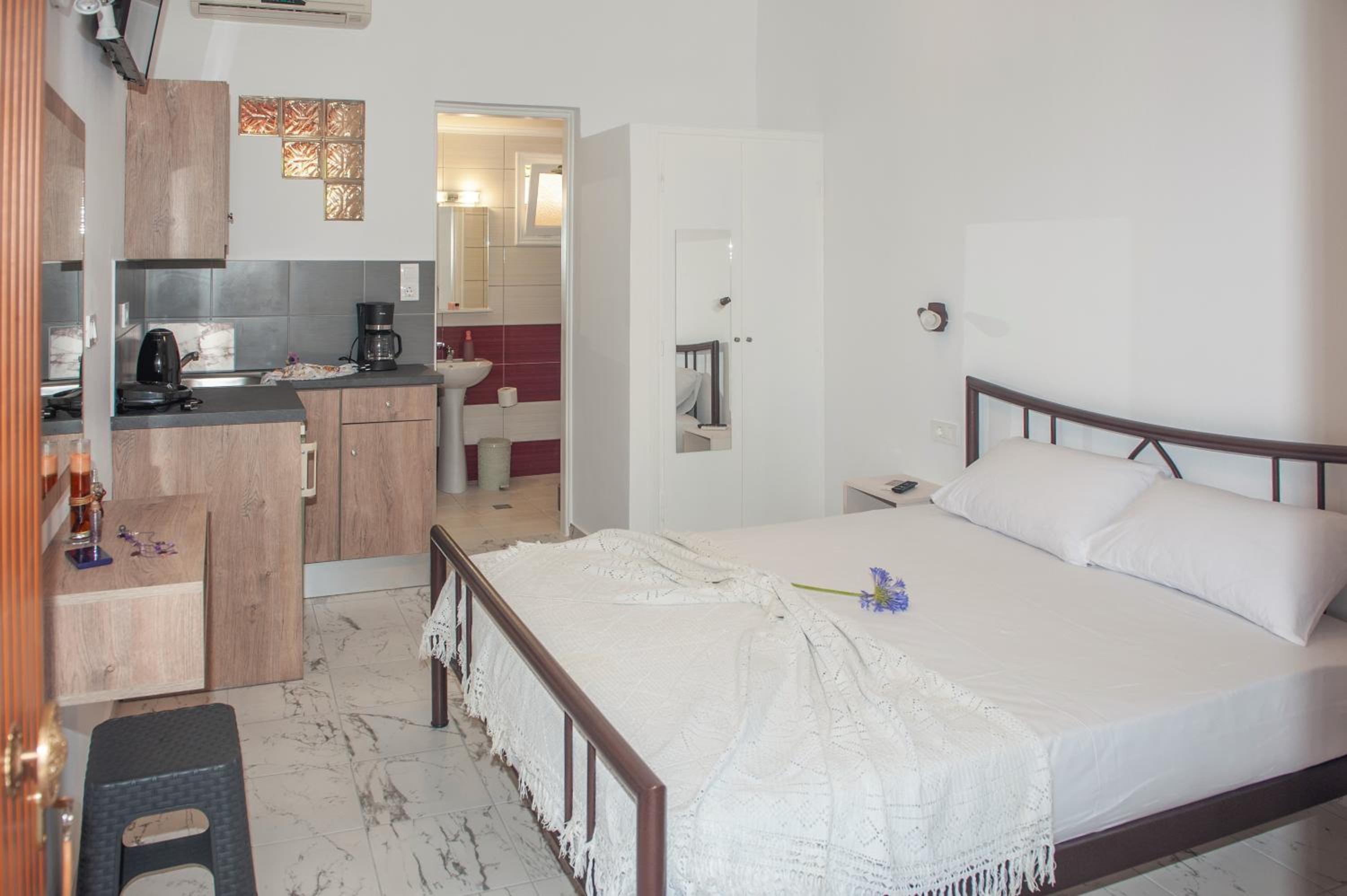 Double Room with Terrace photo 2