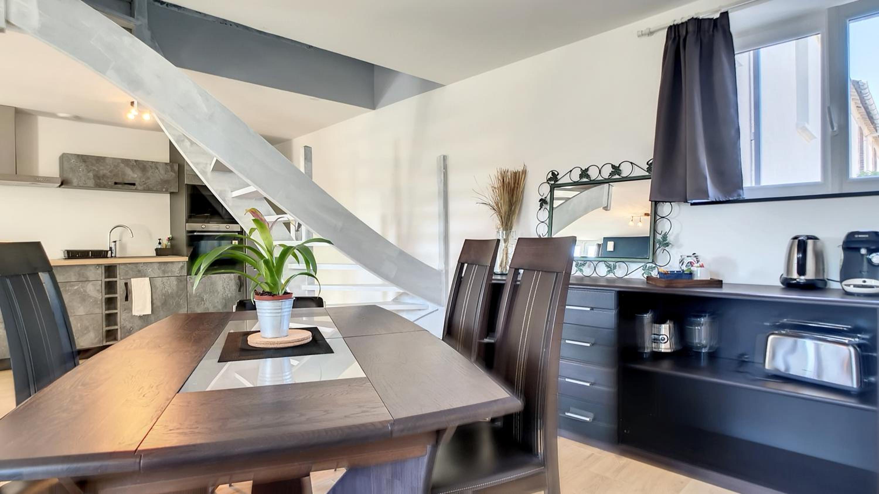 Deluxe Family Suite photo 1