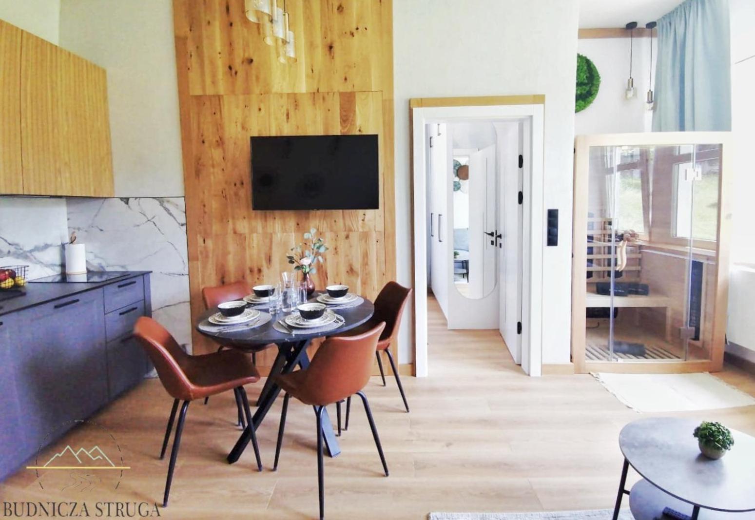 One-Bedroom Apartment - Photo 7