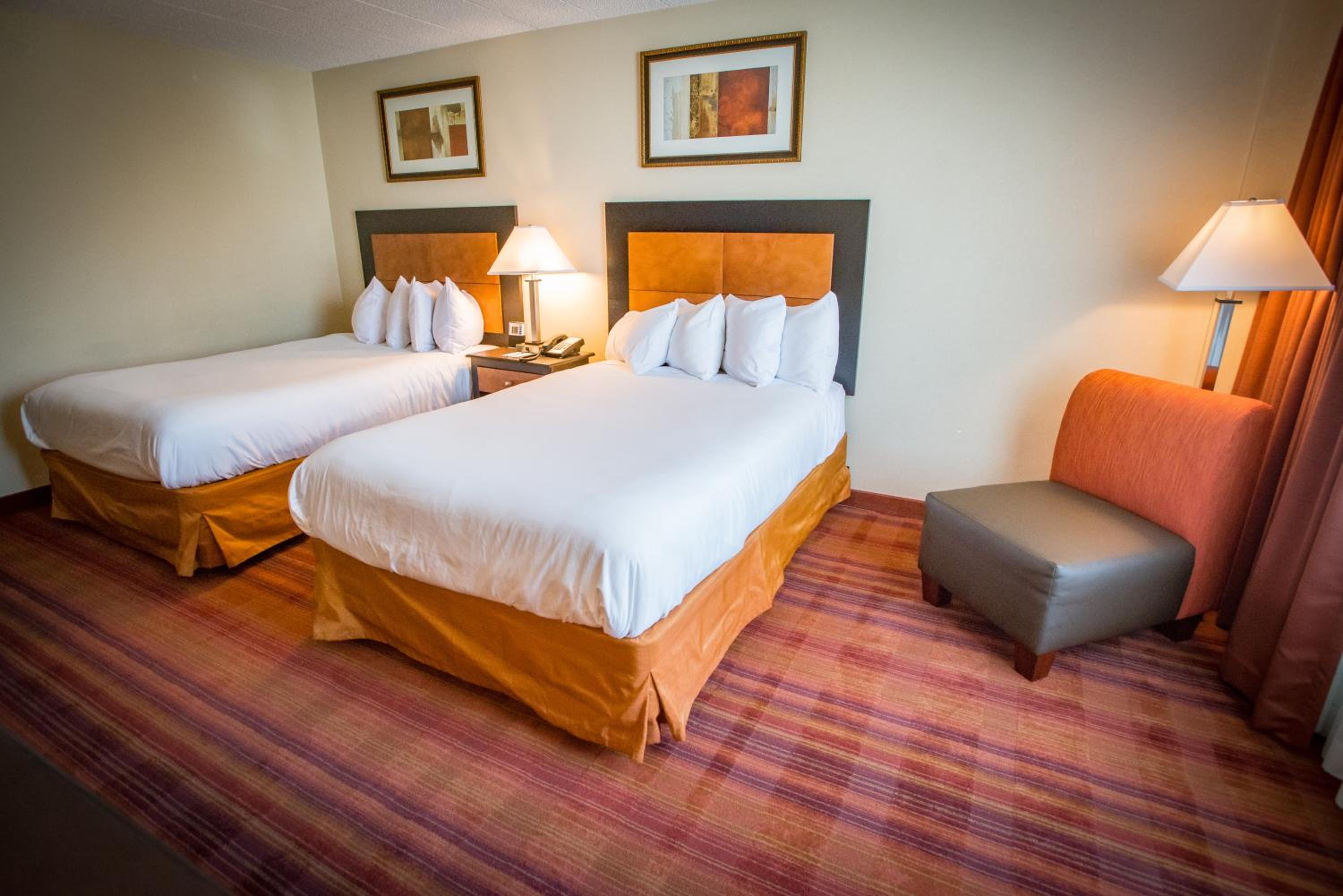 Double Room with Two Double Beds - Accessible/Non-Smoking - Photo 3