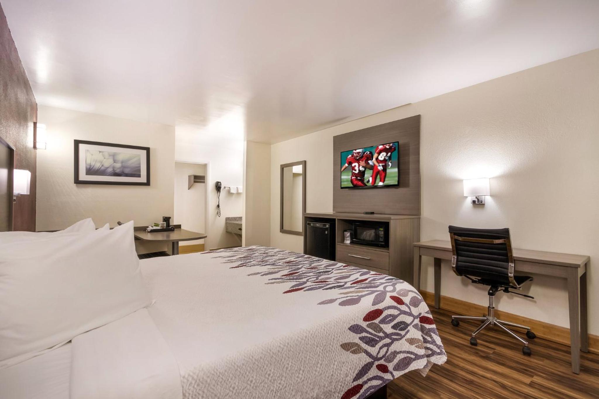 Superior King Room - Non-Smoking - Photo 4