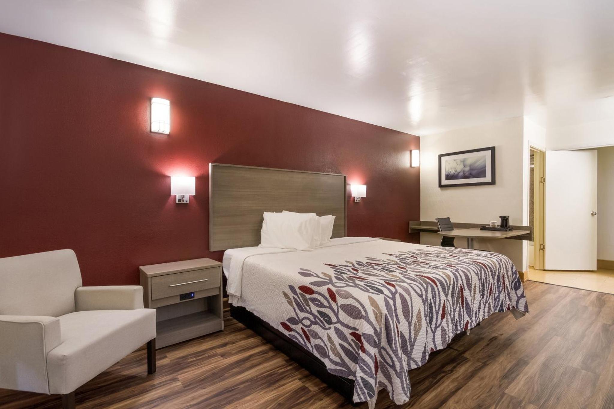 Superior King Room - Non-Smoking - Photo 1