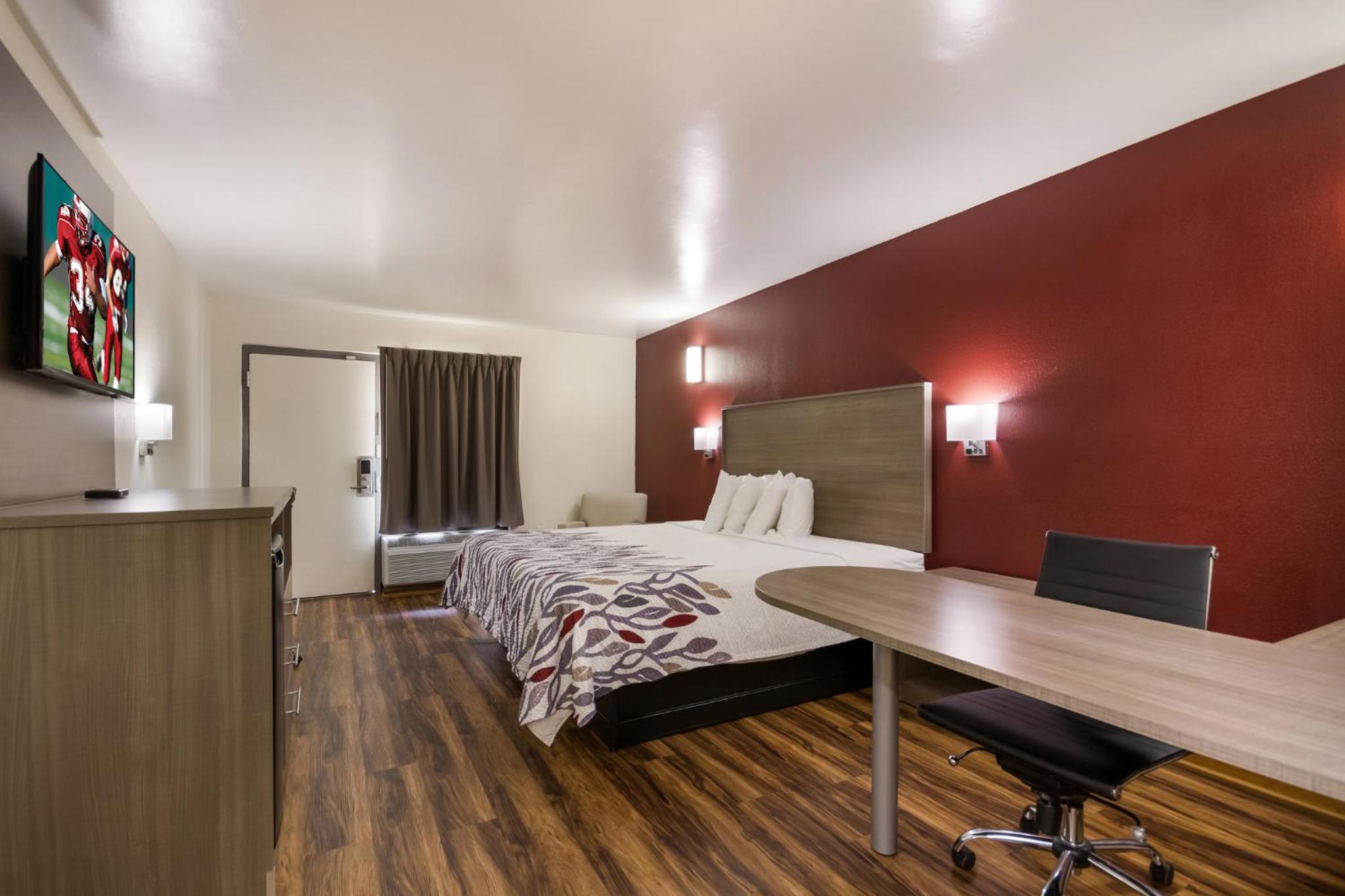 Superior King Room - Non-Smoking - Photo 5