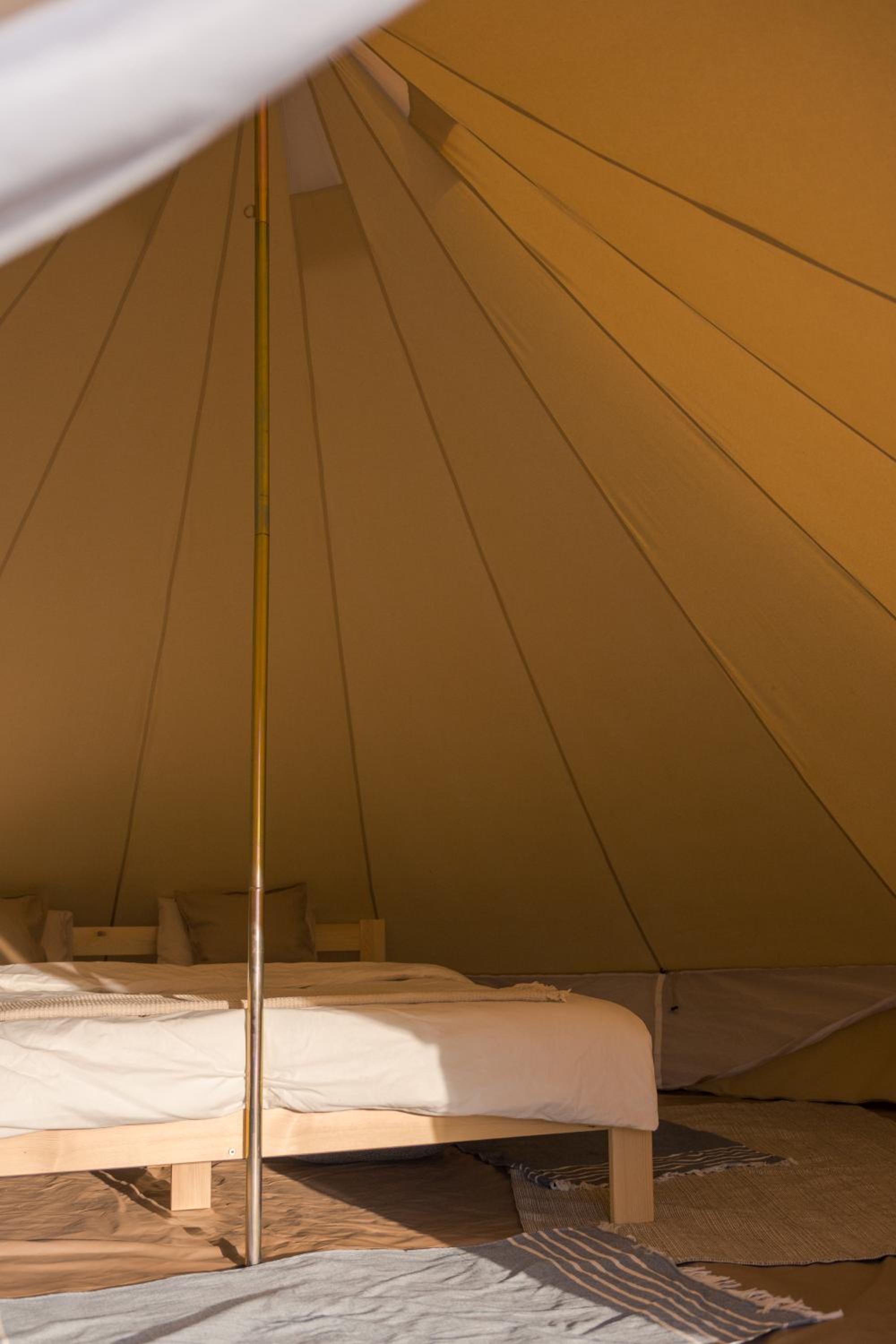 Tent - Photo 3