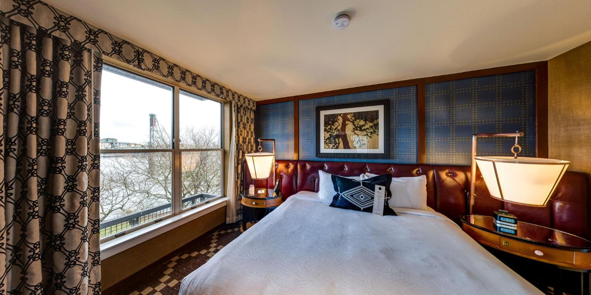 King Studio Suite - River View thumbnail 5