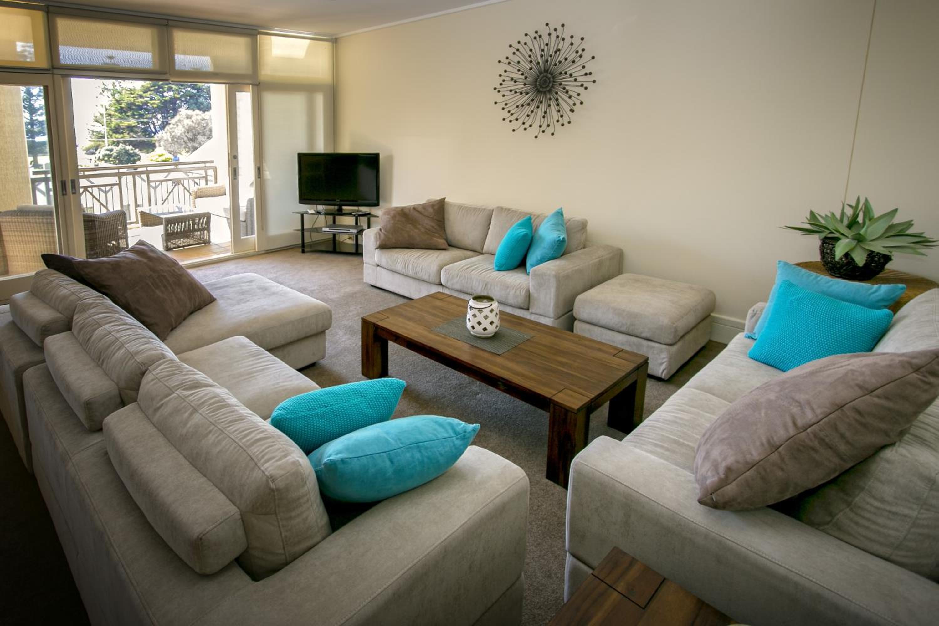Deluxe Two-Bedroom Apartment