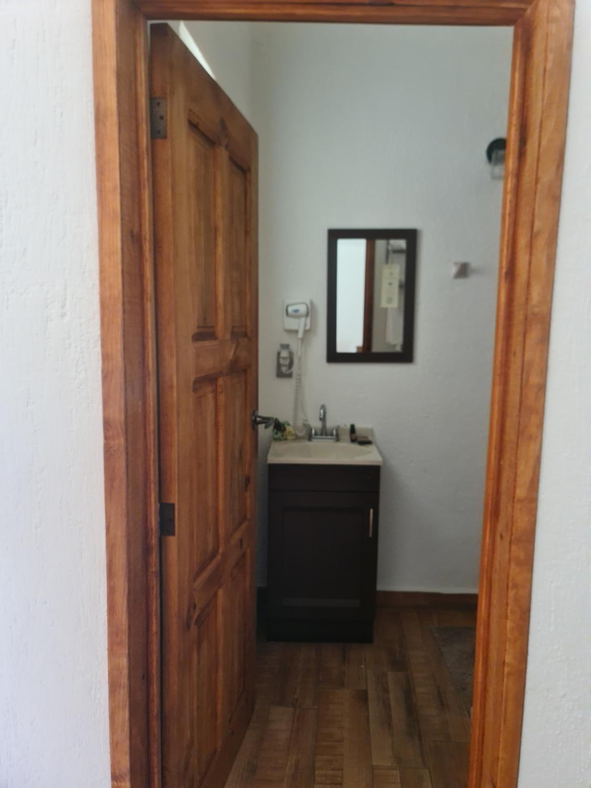 Deluxe King Suite photo 2