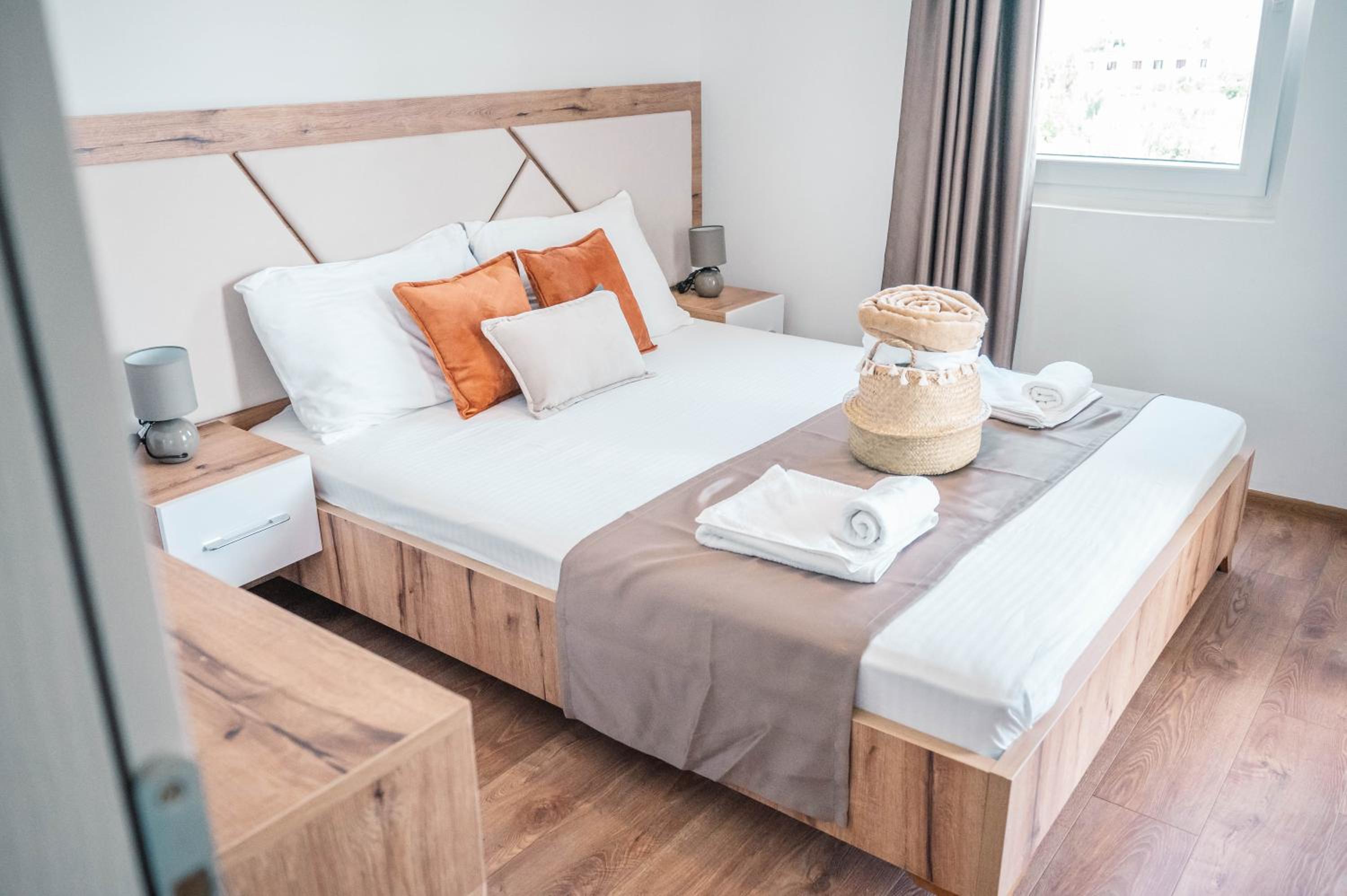 Double Room with Balcony and Sea View - Photo 2