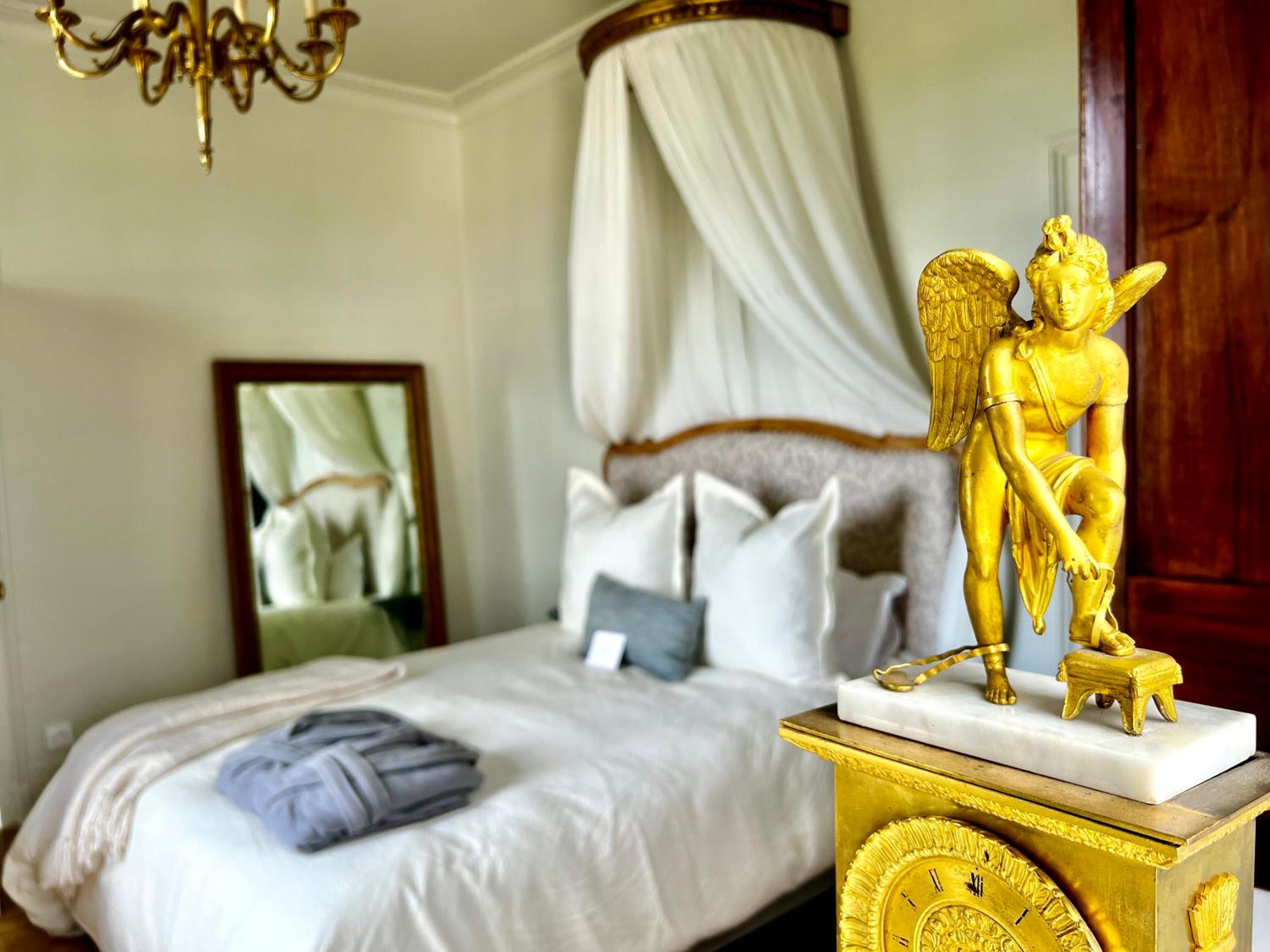 Queen Room with Garden View photo 3
