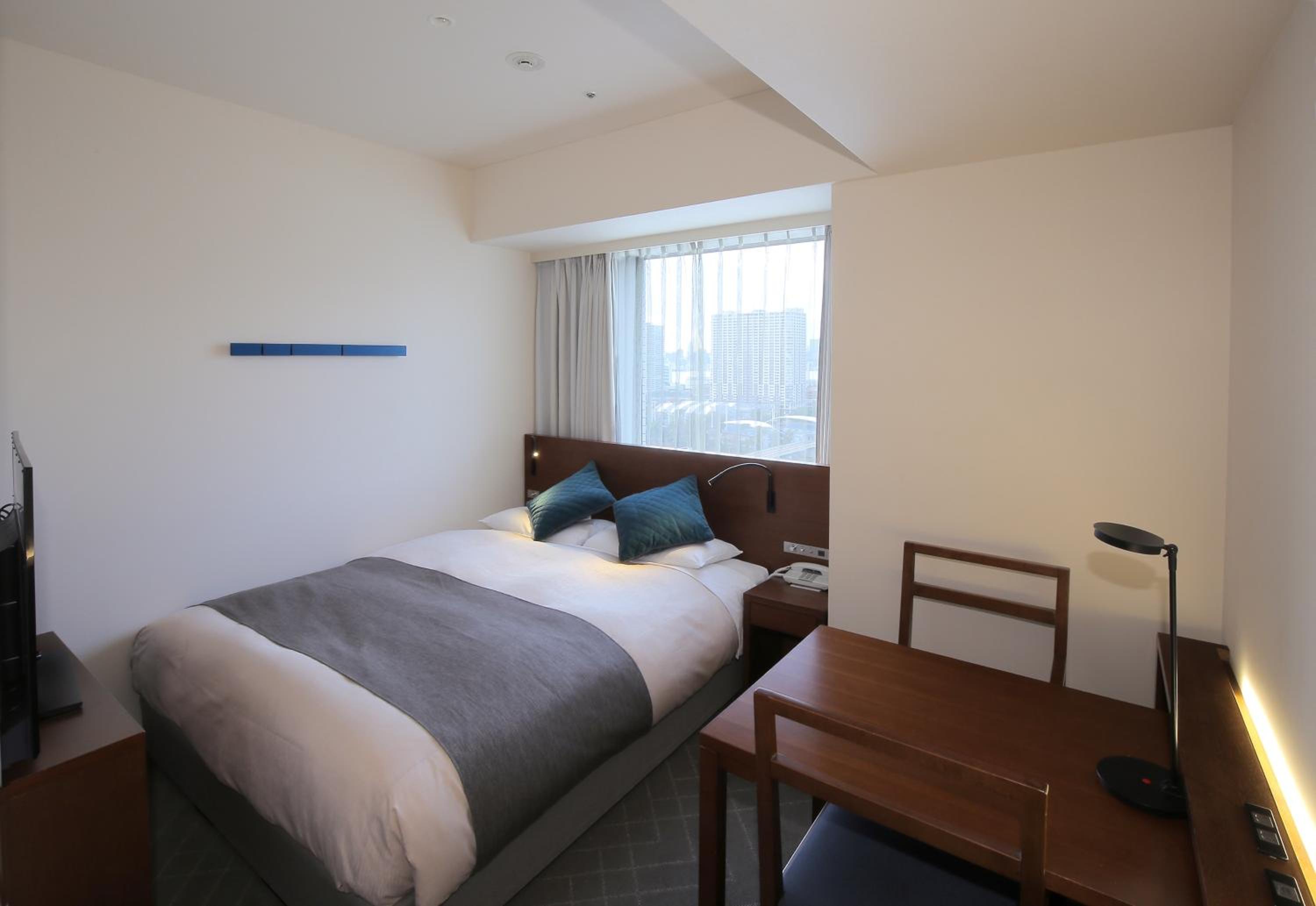 Superior Deluxe Double Room on High Floor - Non-Smoking photo 3