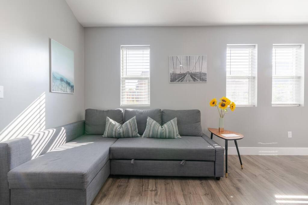 Studio Apartment photo 3