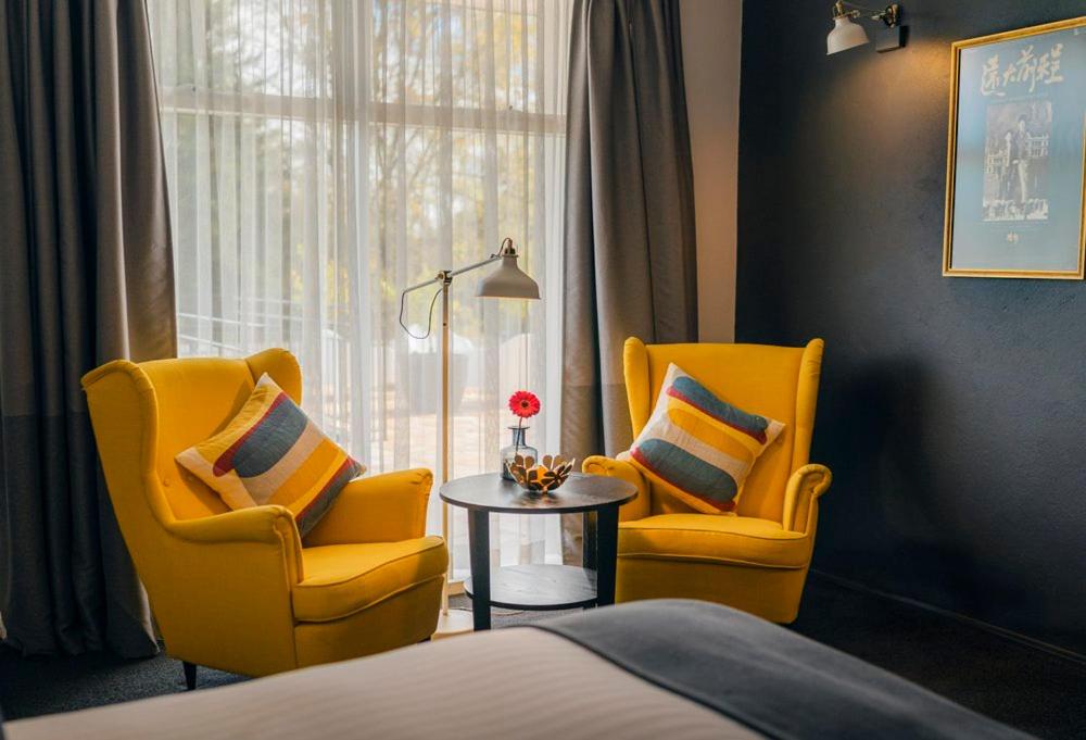 Signature Deluxe King Terrace Room photo 3