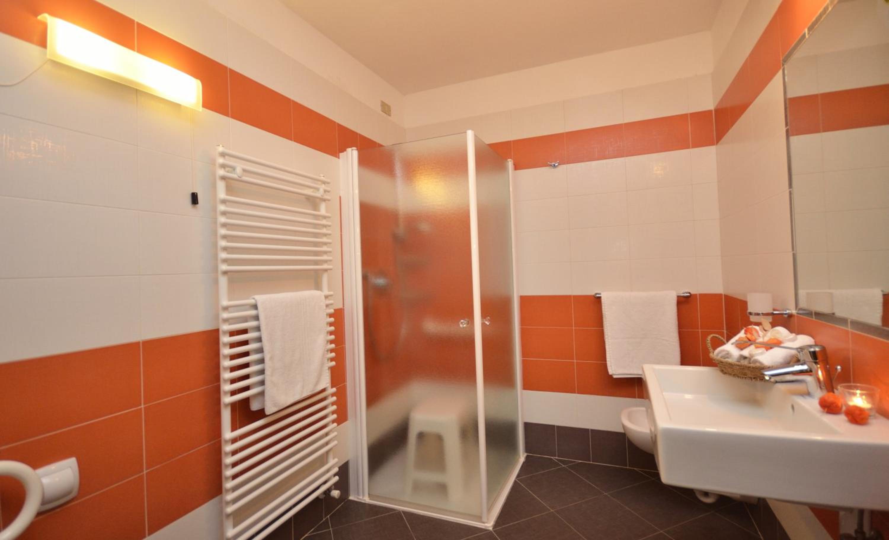 Standard Double or Twin Room photo 3