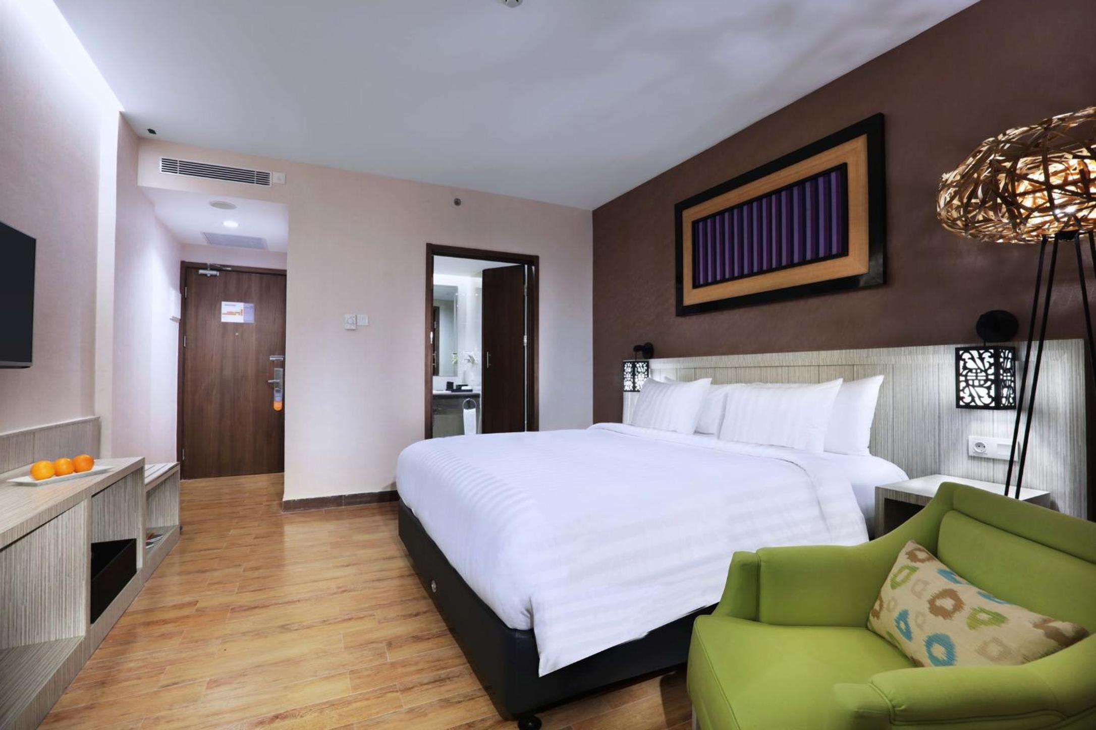 Superior King Room photo 2