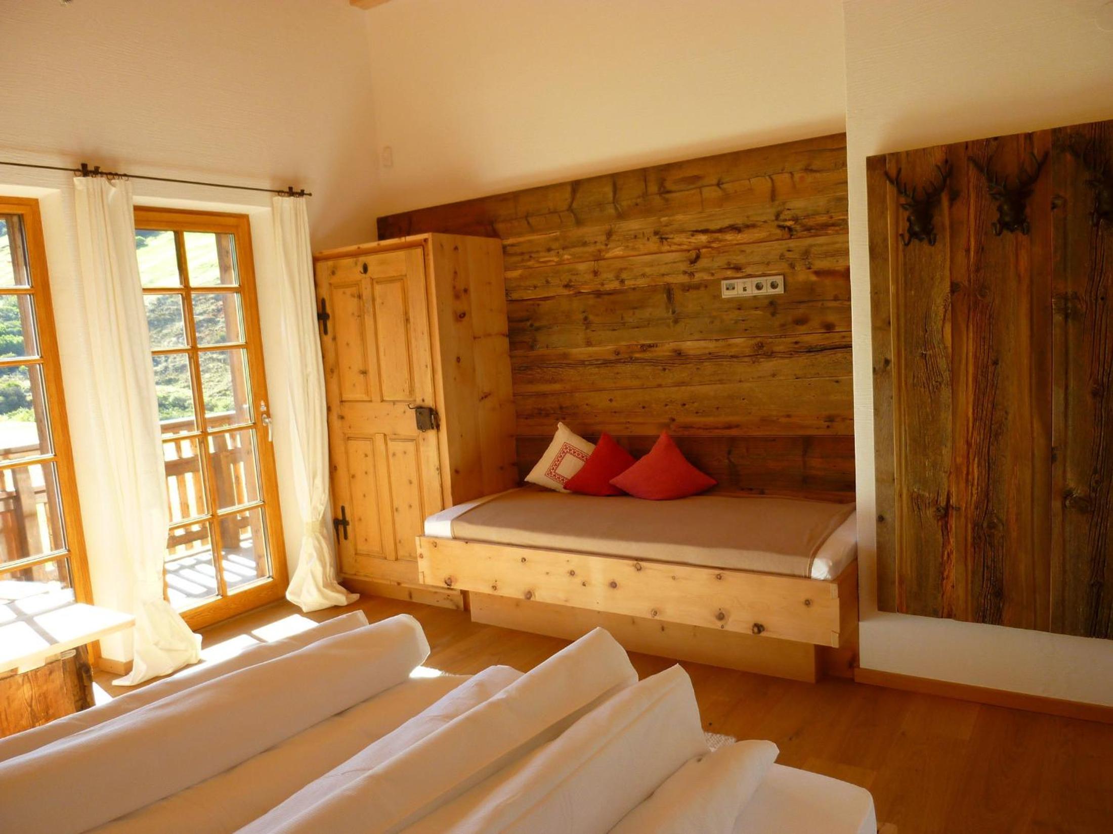 Three-Bedroom Chalet photo 1