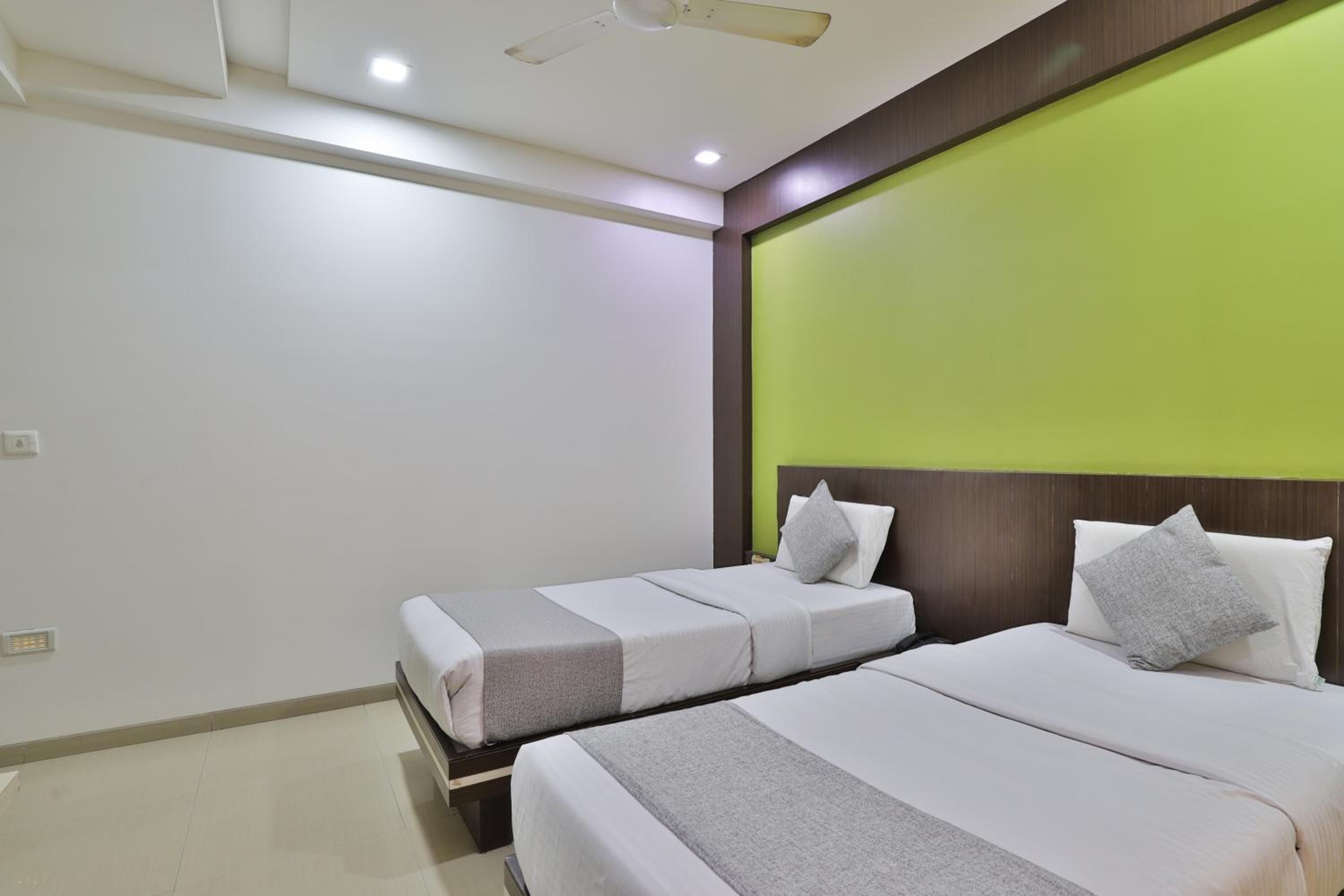 Deluxe Double or Twin Room - Photo 1